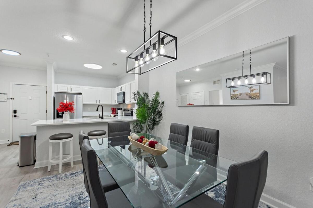 Gentle Breeze 3bdm Sleeps 8 Apartment *