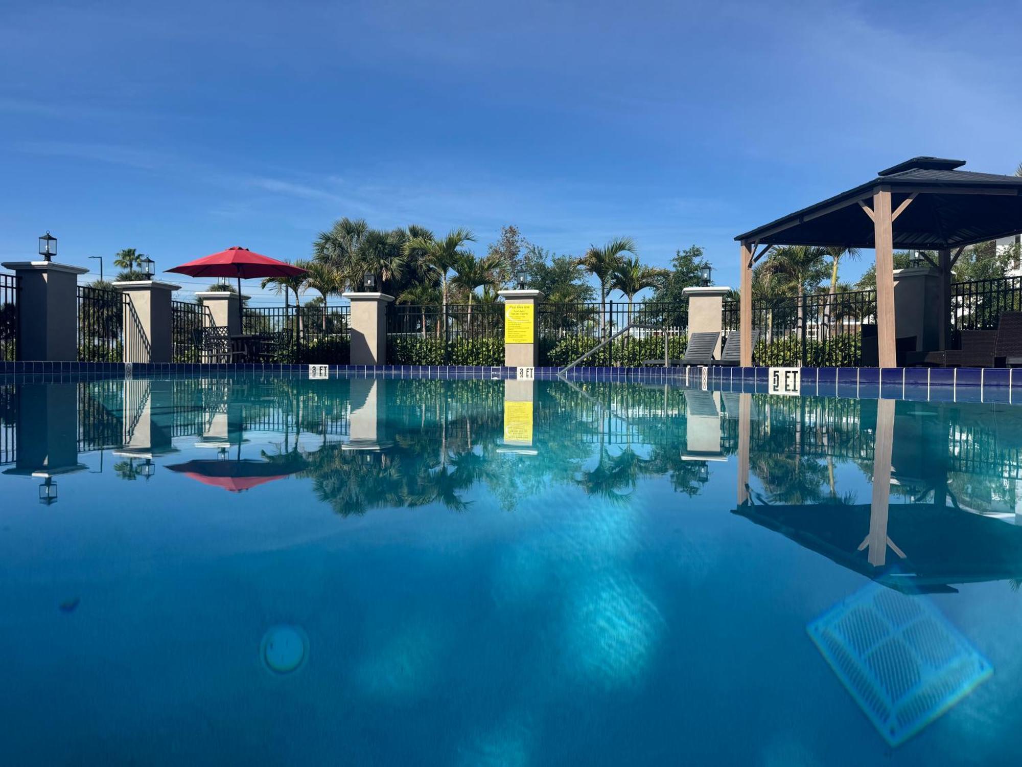 Hotel Super 8 By Wyndham Kissimmee-orlando Four Corners