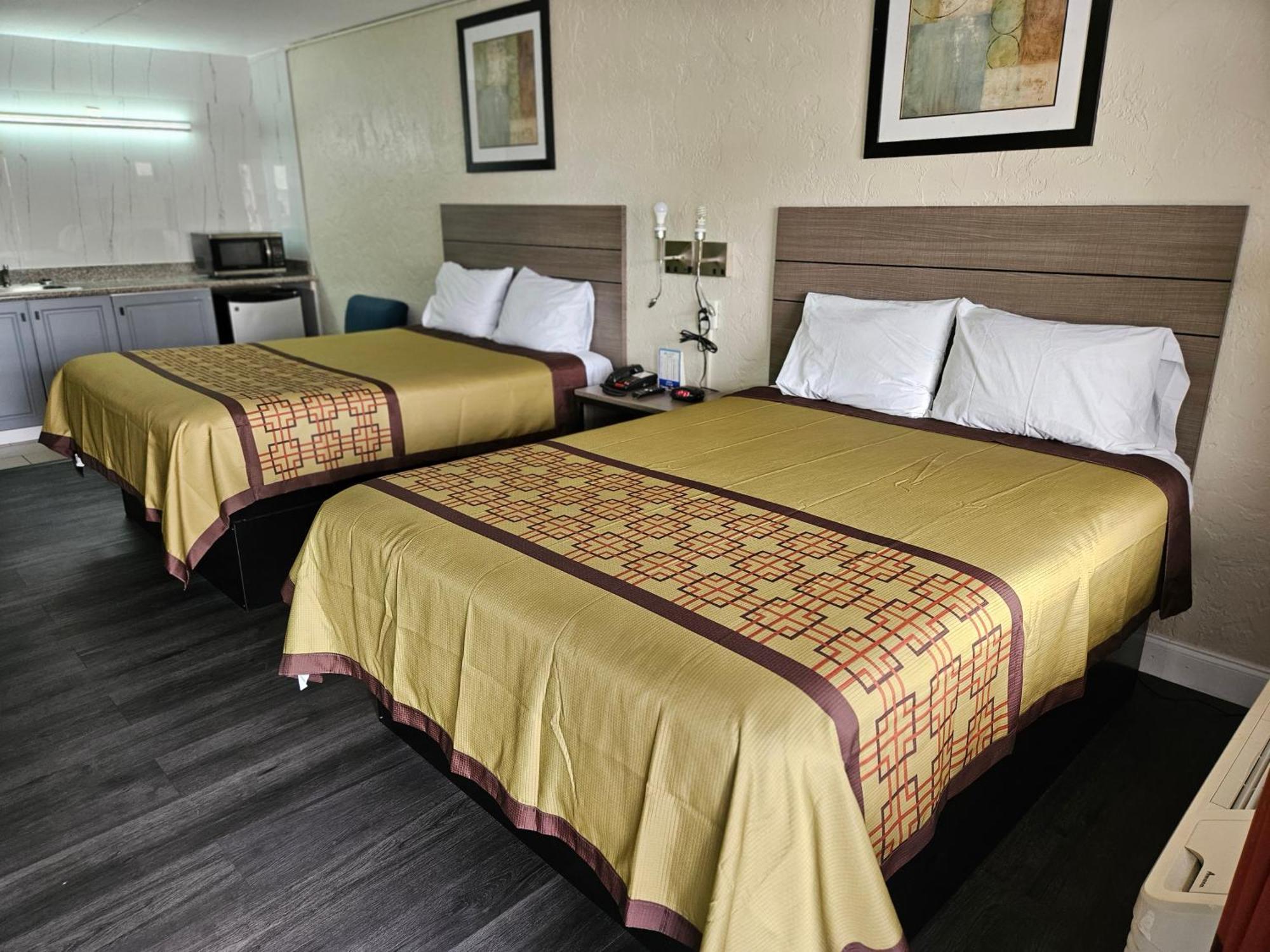 Motel Deluxe - Sarasota