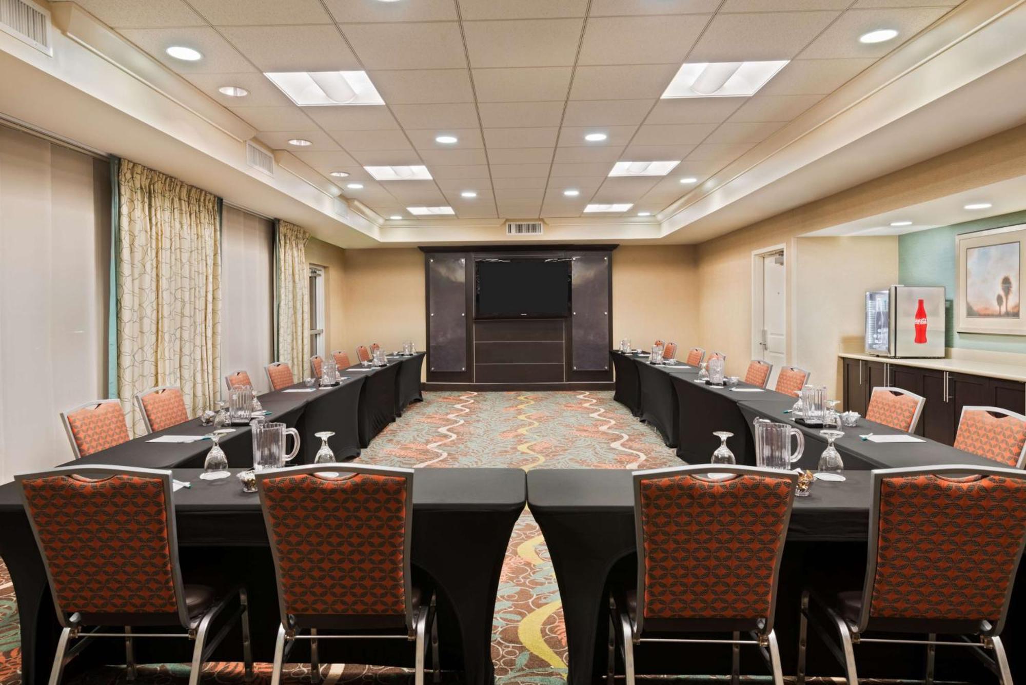 Homewood By Hilton Airport 3*