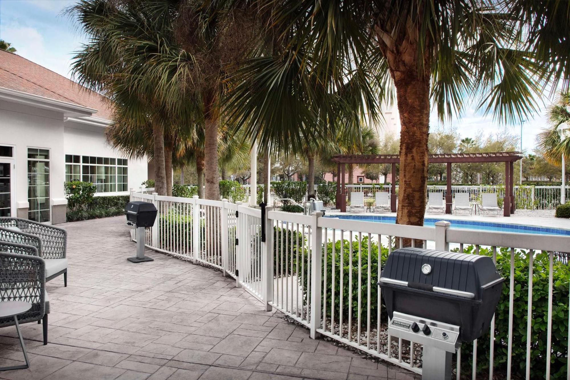 Homewood By Hilton Airport Hotel 3*