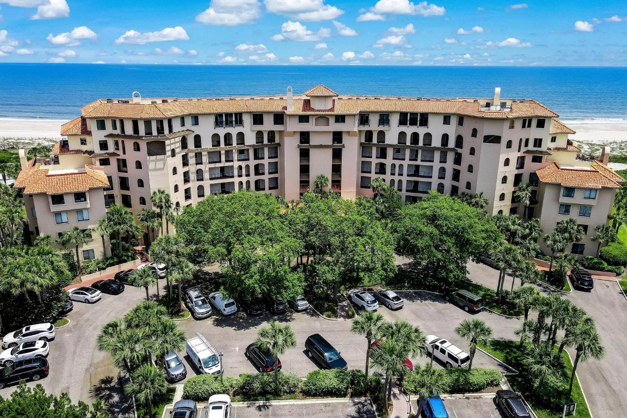 Apartment Oceanfront Penthouse *