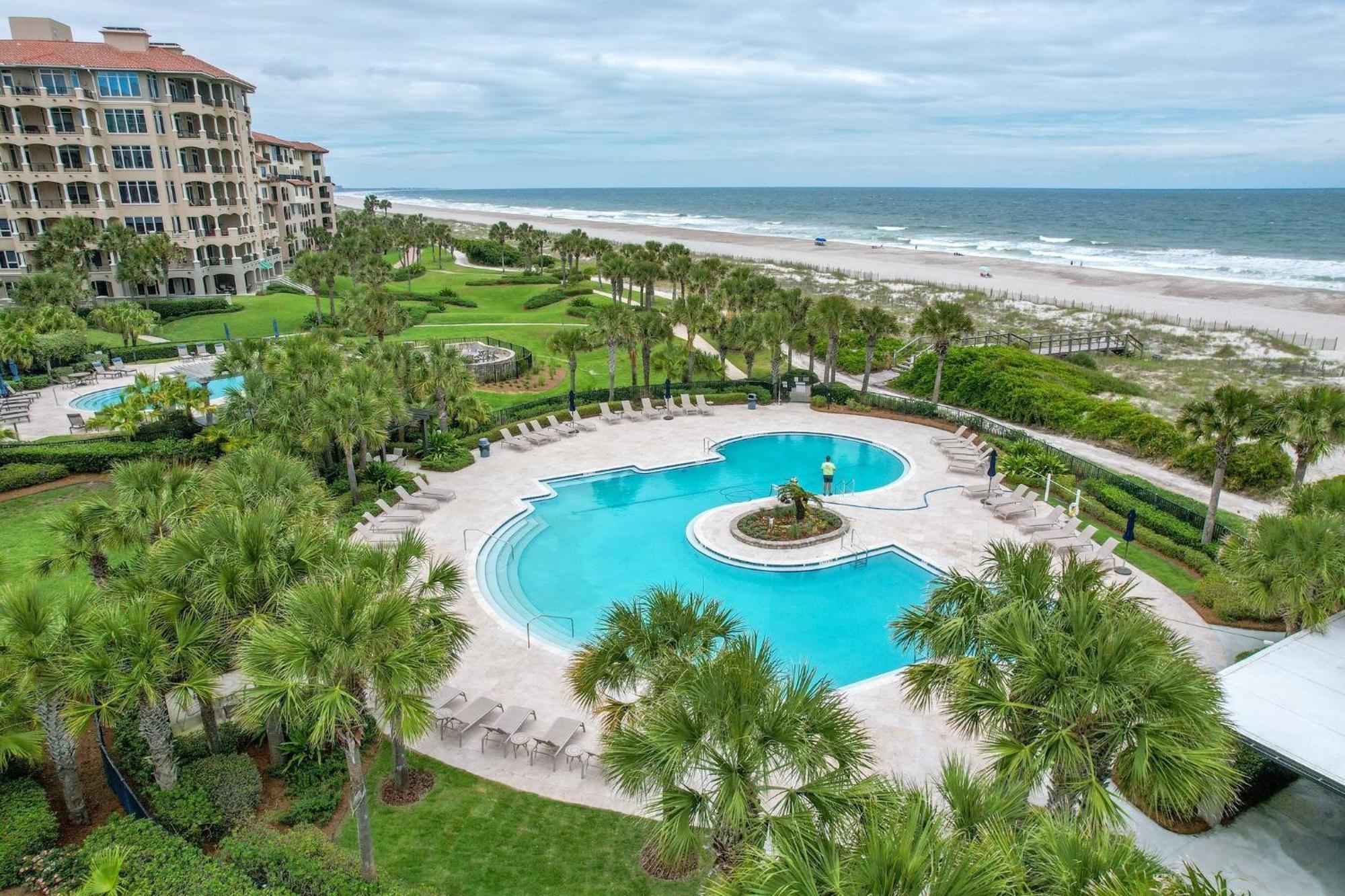Apartment Oceanfront Penthouse *