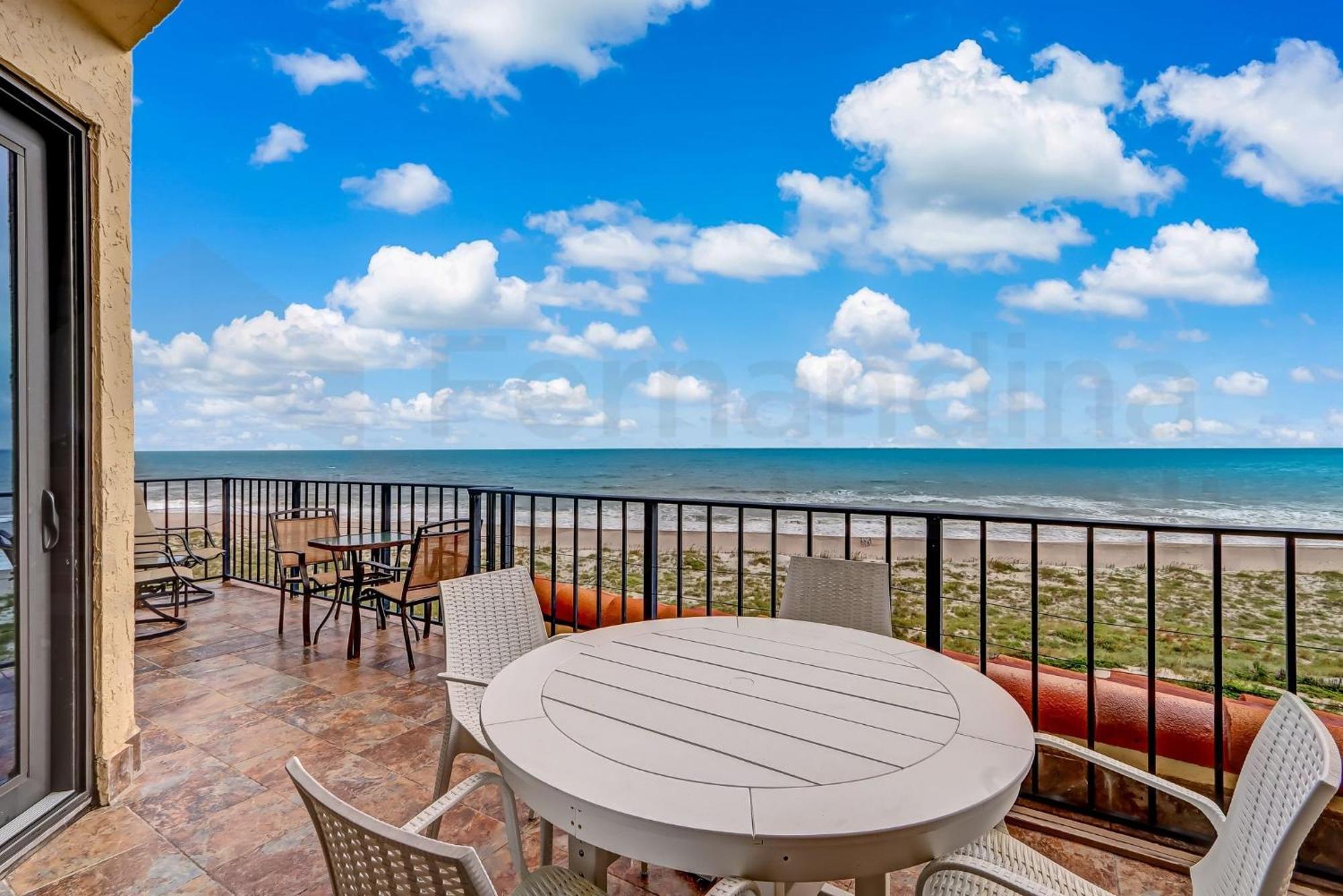 Oceanfront Penthouse Apartment Fernandina Beach