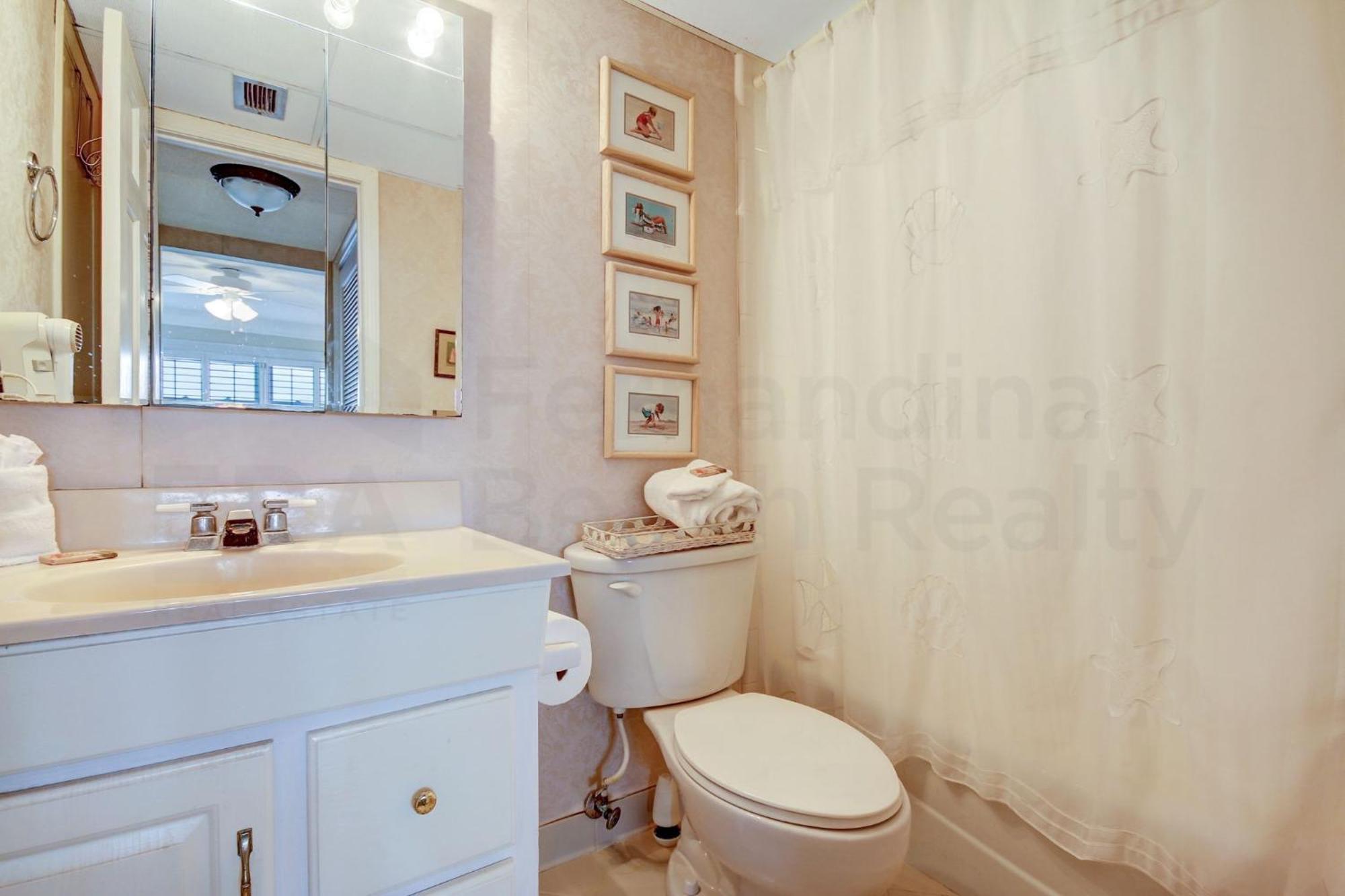 Redecorated Foreshore Apartment Fernandina Beach