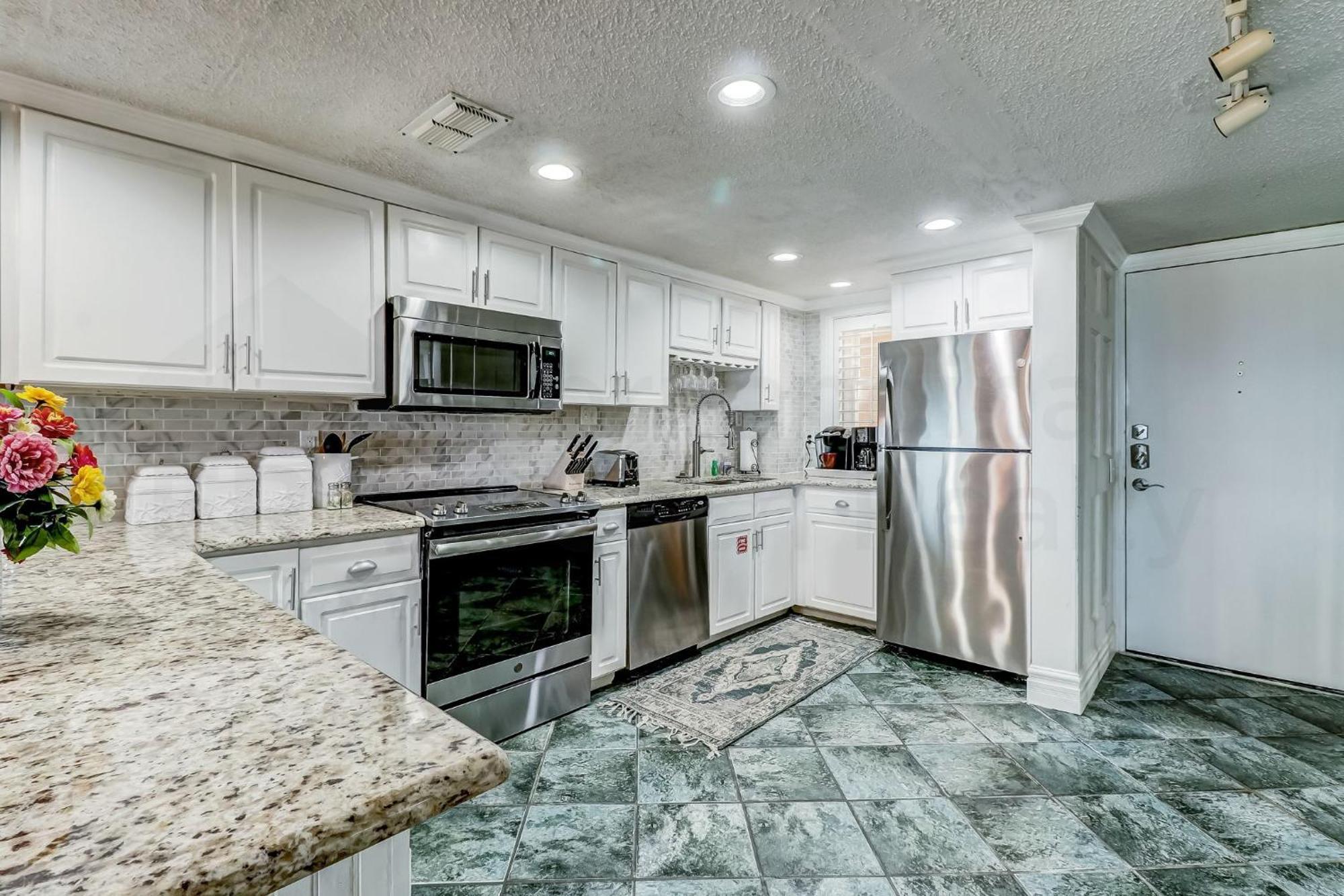 Redecorated Foreshore Apartment
