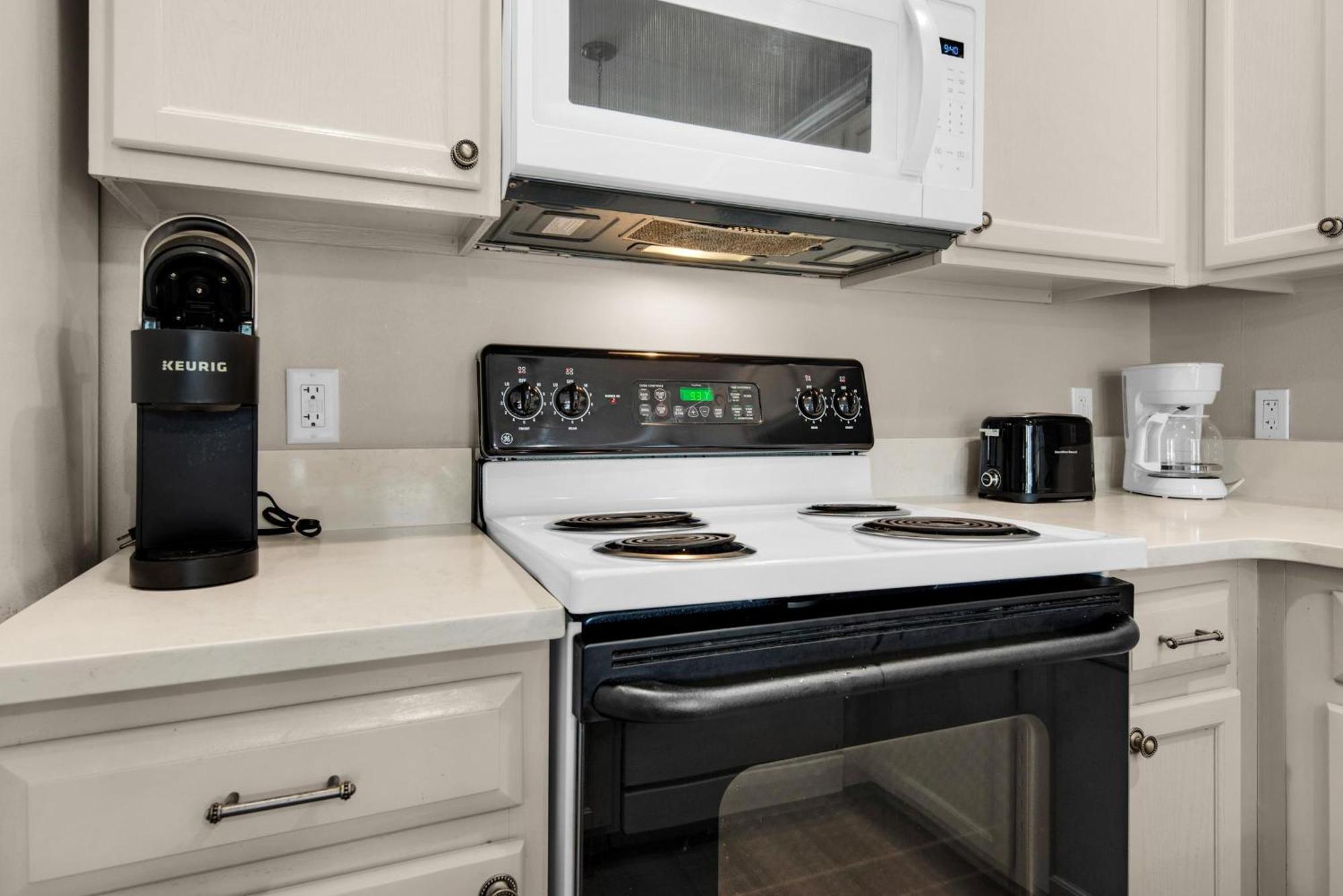 Grand Caribbean East 106 Apartment