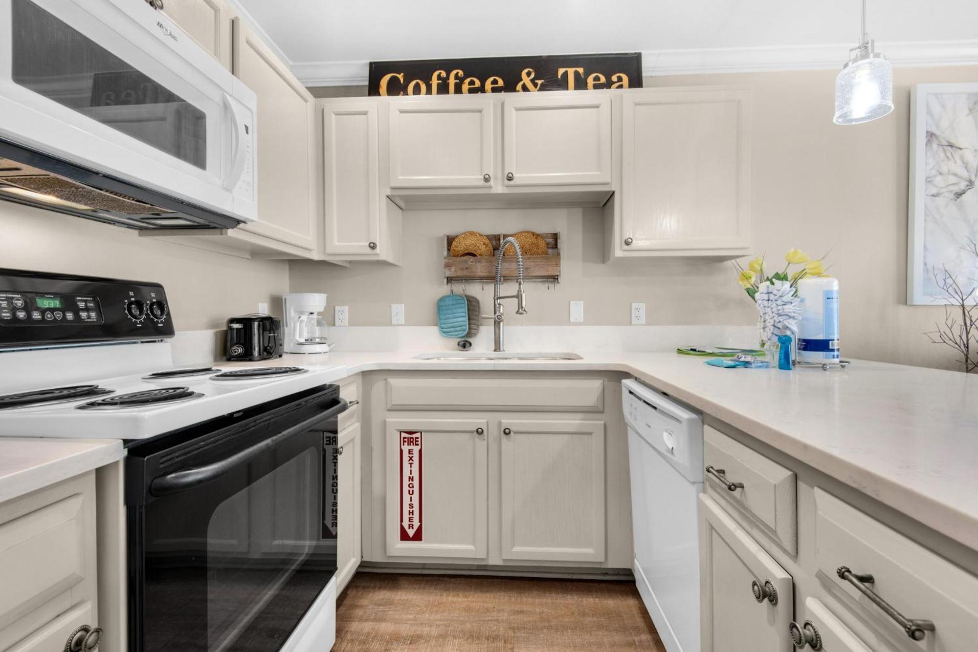 Grand Caribbean East 106 Apartment