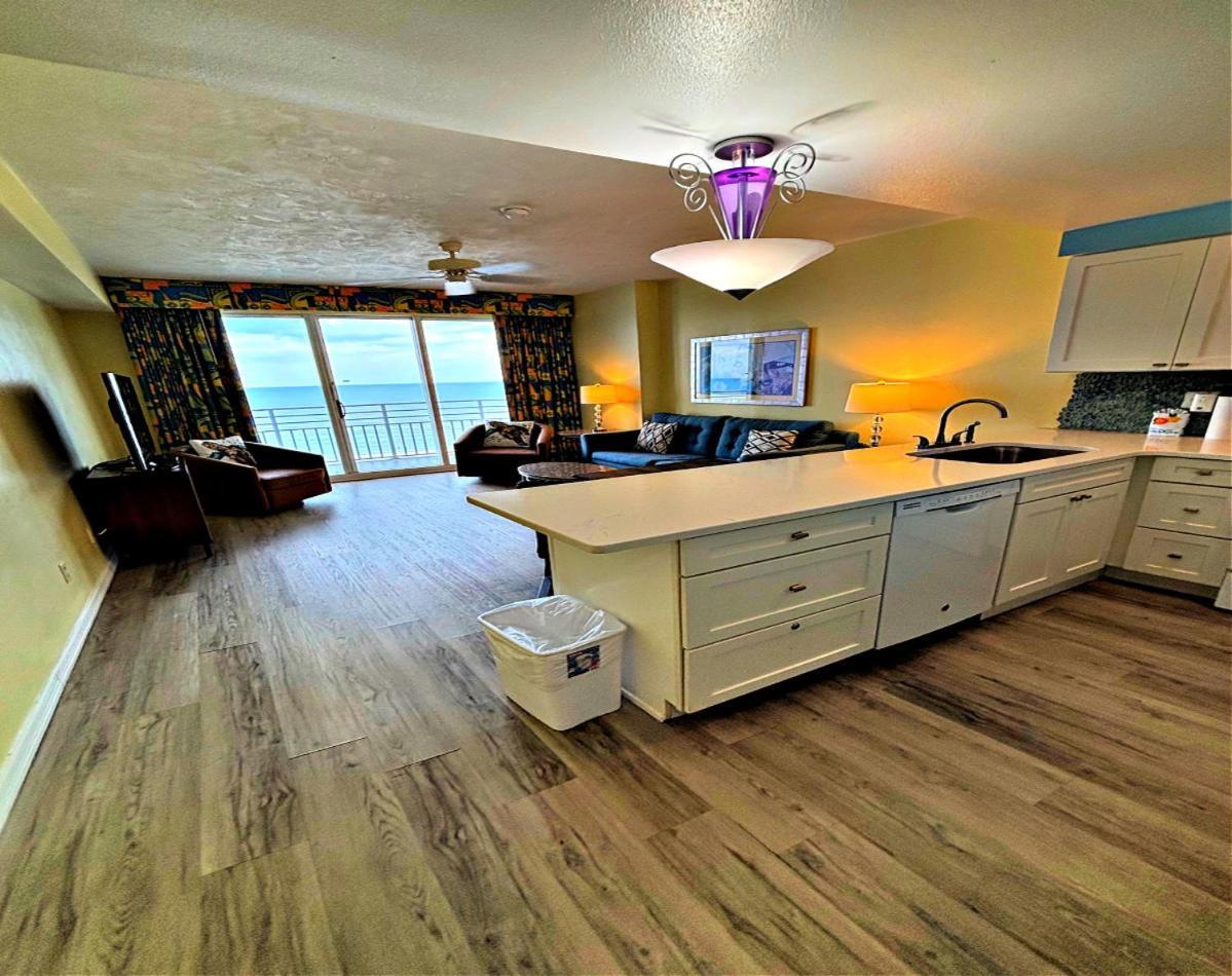 1 Bedroom Direct Oceanfront Wyndham Ocean Walk - Daytona Funland 703 *