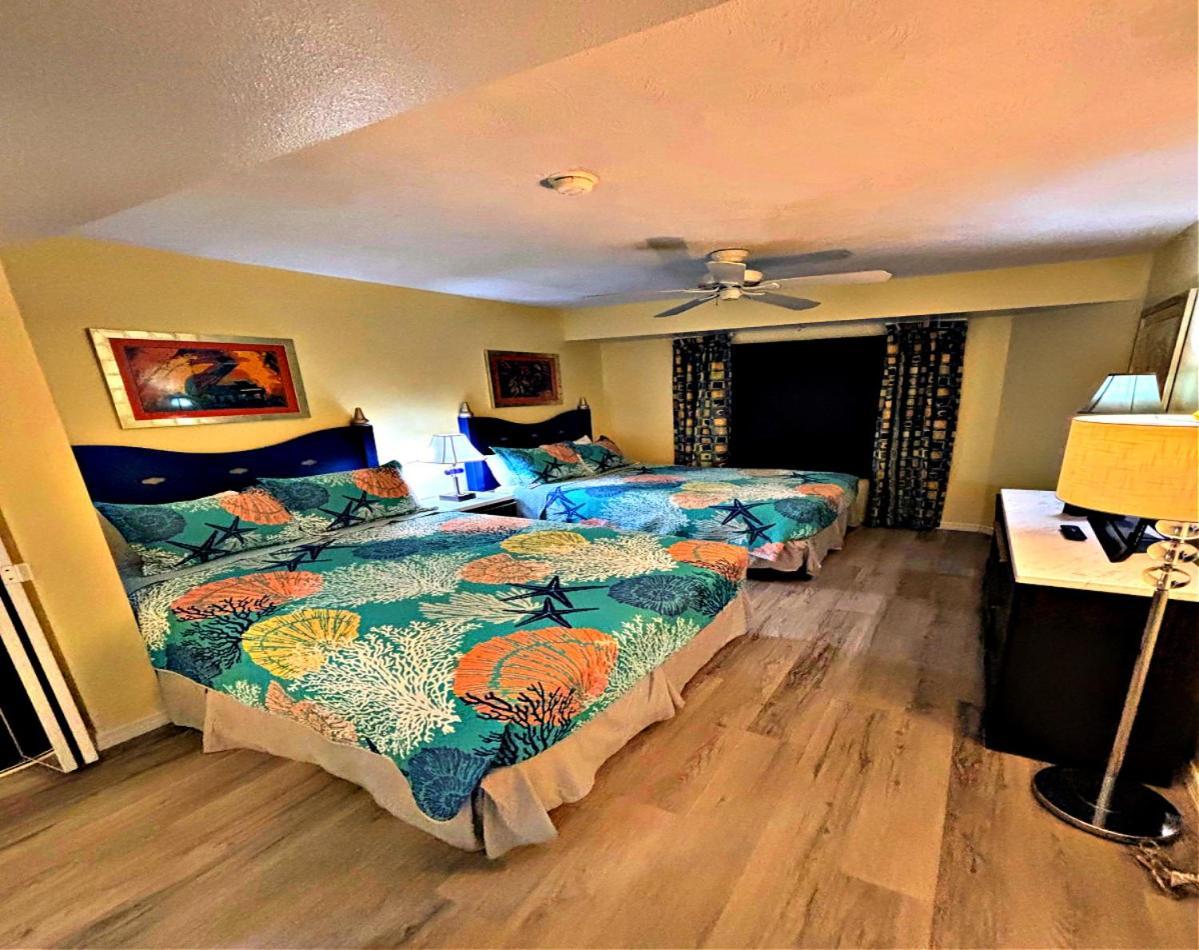 1 Bedroom Direct Oceanfront Wyndham Ocean Walk - Daytona Funland 703 Apartment