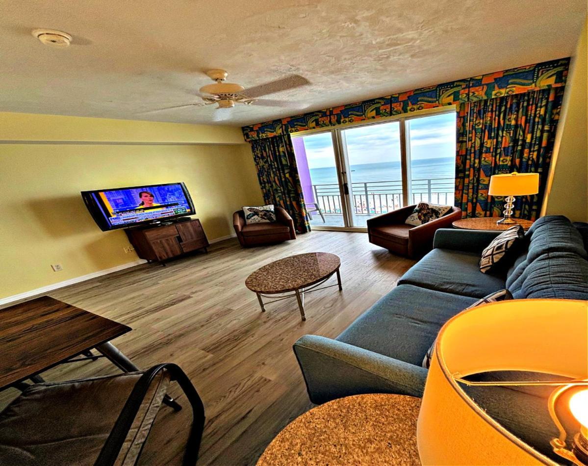 1 Bedroom Direct Oceanfront Wyndham Ocean Walk - Daytona Funland 703 Apartment *