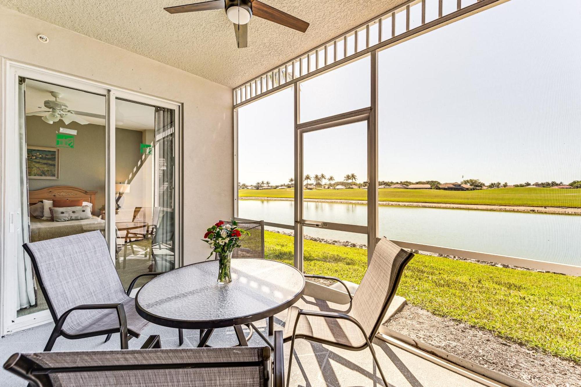 Lely With Golf Course And Pool Access Apartment