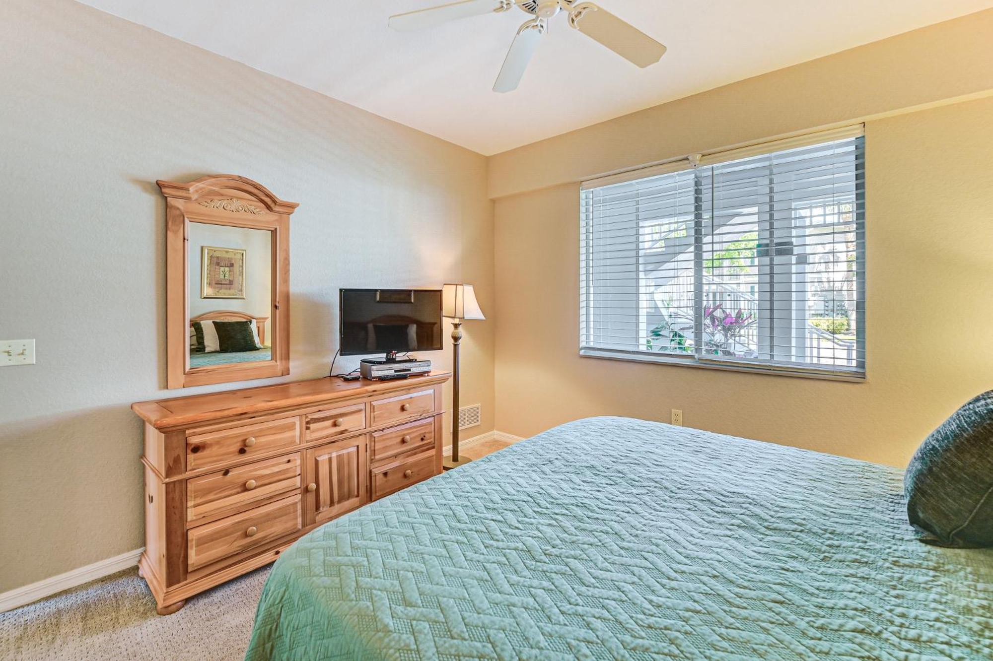 Lely With Golf Course And Pool Access Apartment