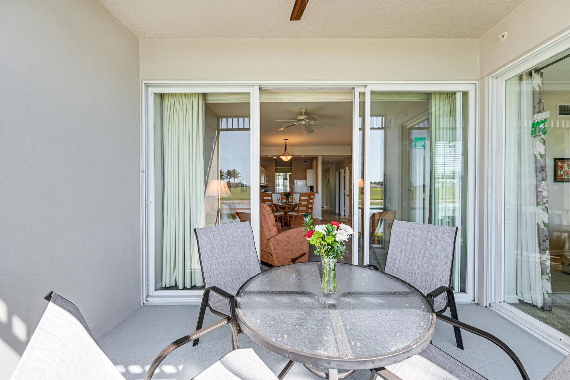 Lely With Golf Course And Pool Access Apartment