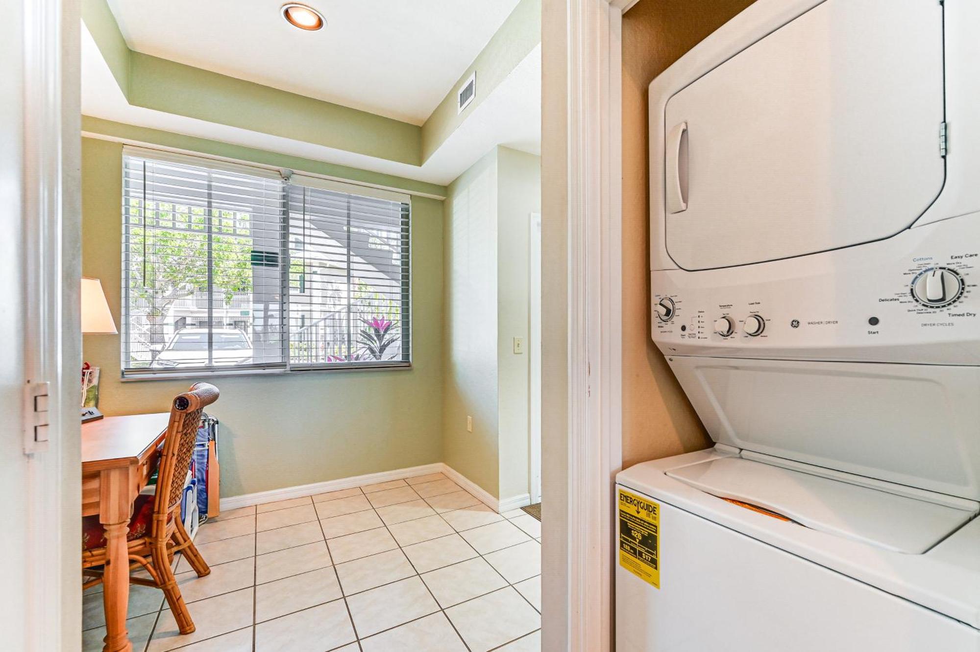 Lely With Golf Course And Pool Access Apartment Naples