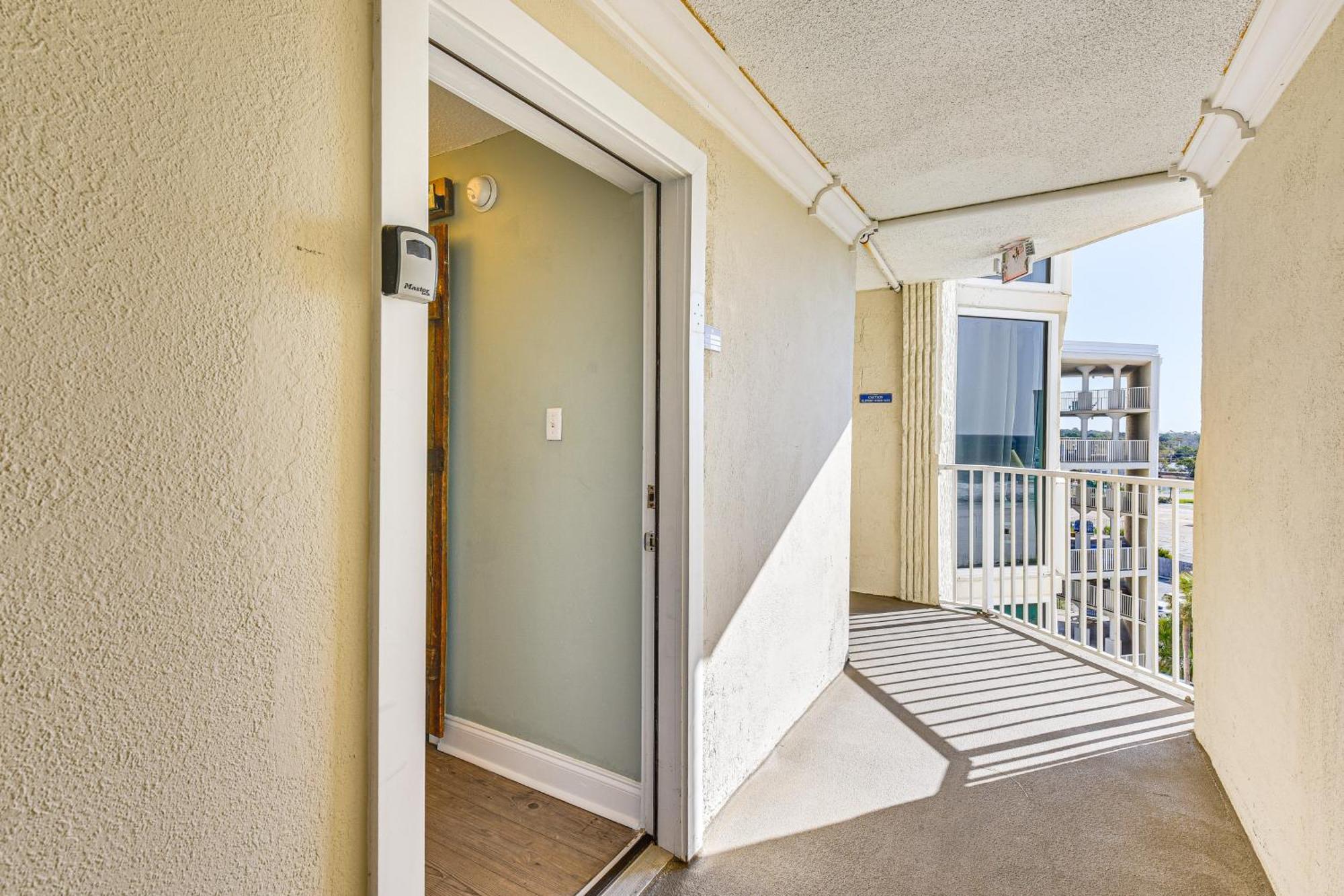 Pcb Coastal With On-site Access! Apartment Panama City Beach
