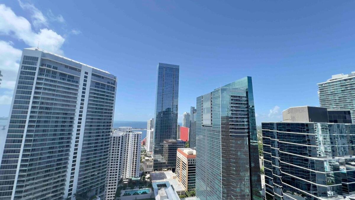 Brickell Center W/city & Bay View + Free Parking! Apartment