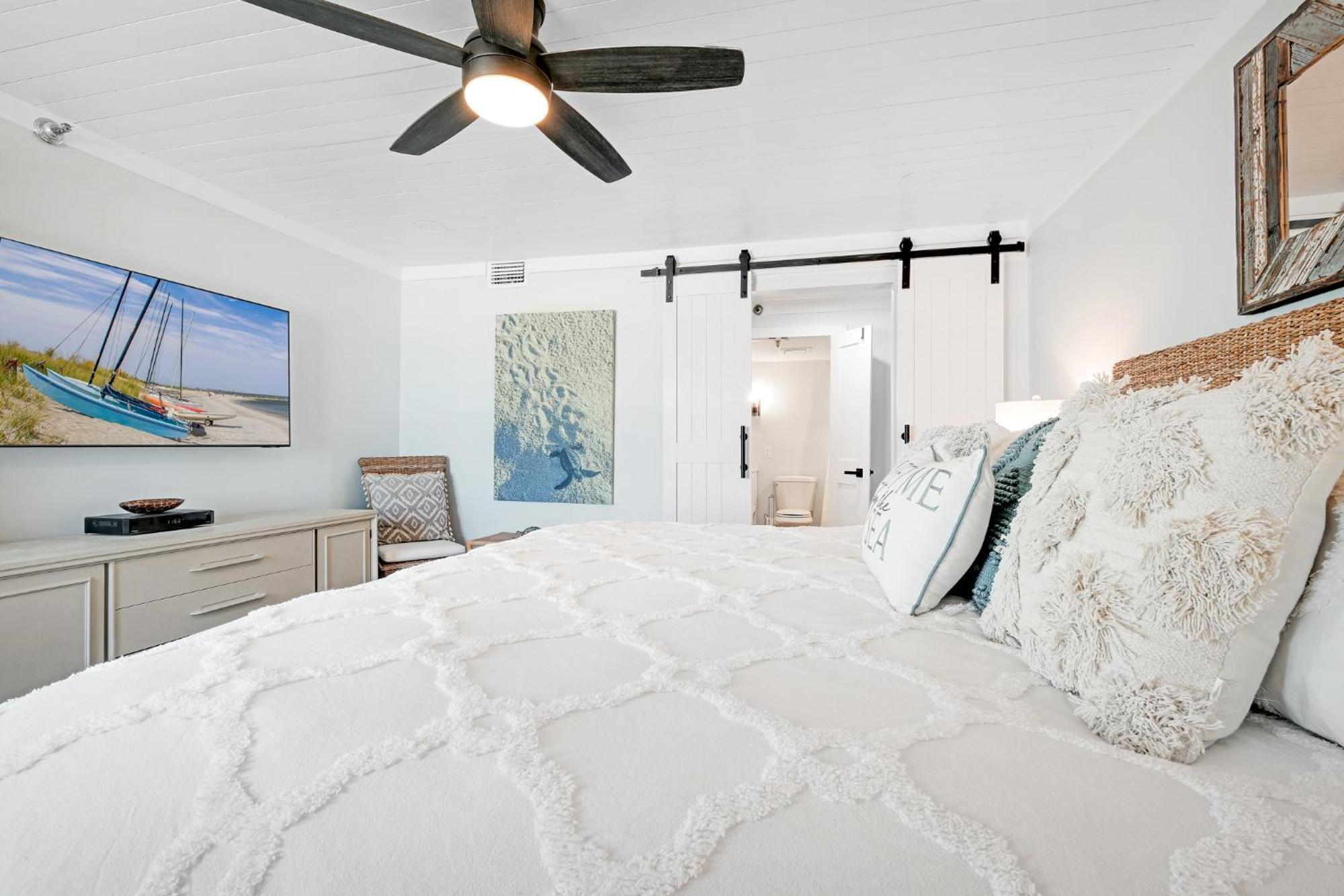 Large Balcony With Direct Oceanfront Views And Access To Complex Pool New Smyrna Beach