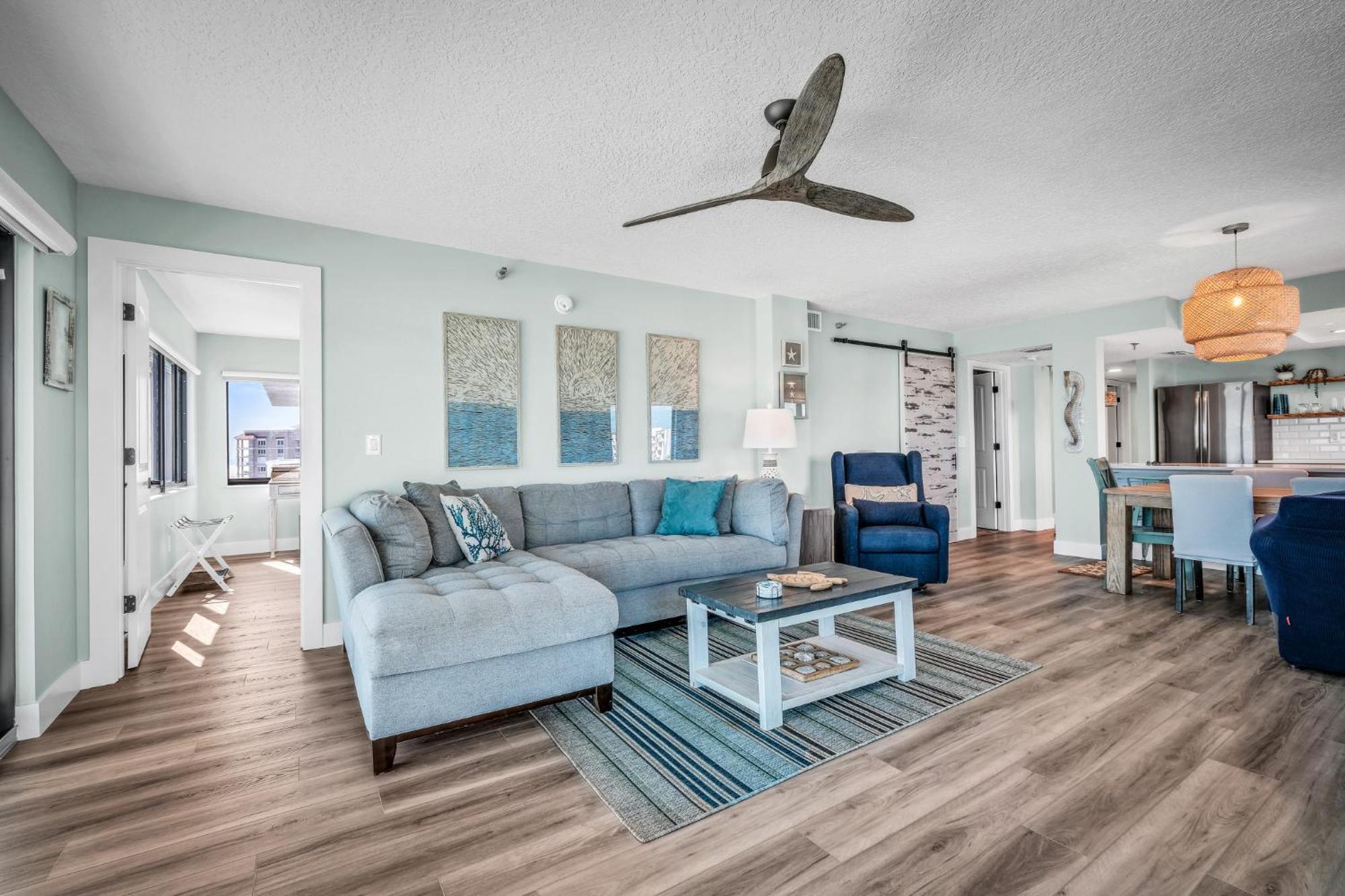 Direct Oceanfront With Stunning Corner Views And Pool Access! Holiday home New Smyrna Beach