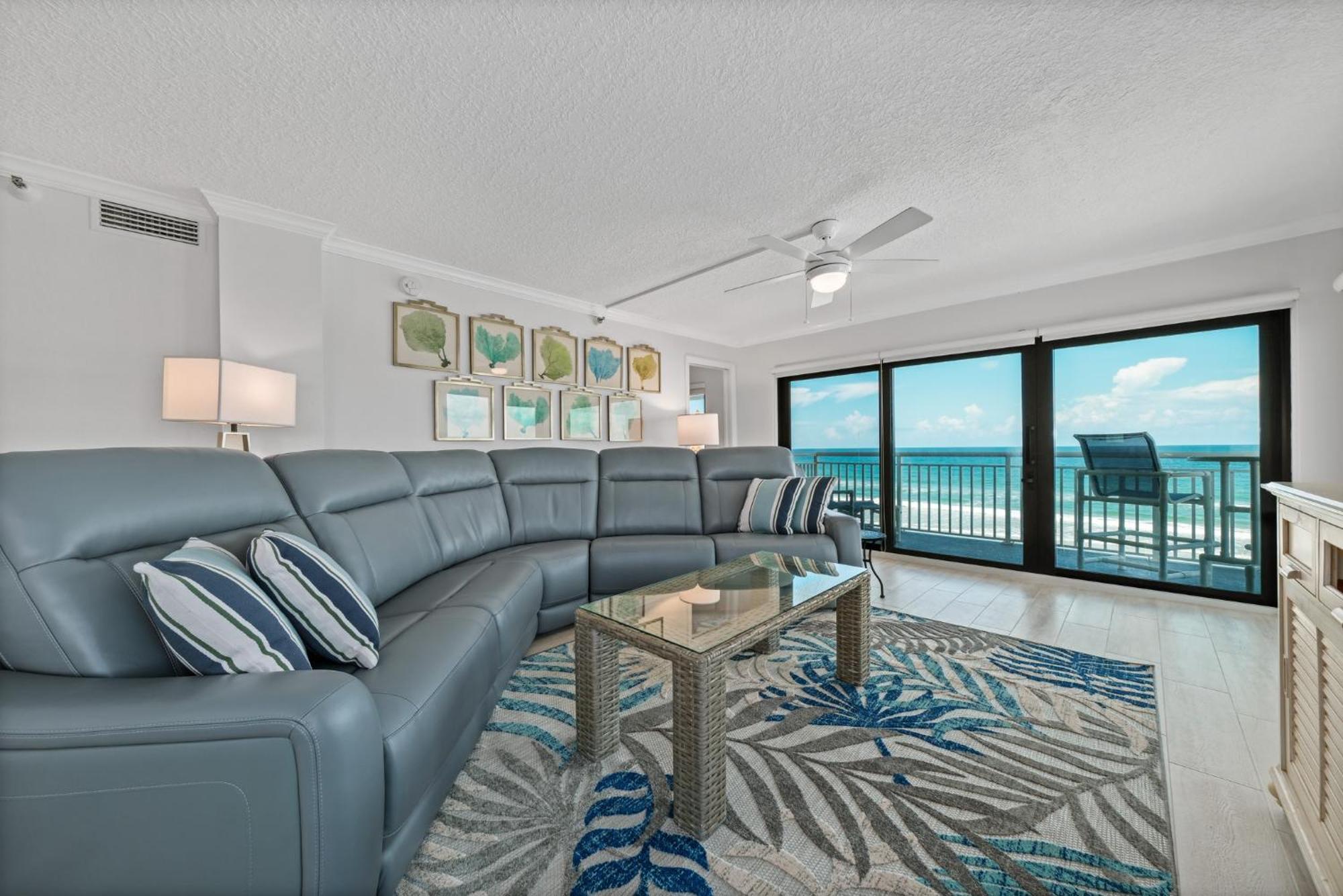 Holiday home Corner Oceanfront Views With Wrap Around Balcony Located On The No-drive Beach!
