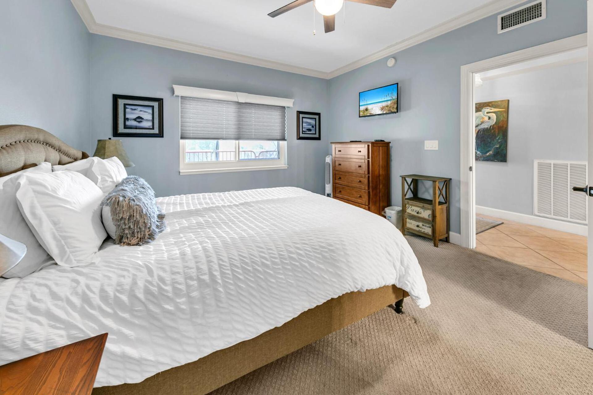 Harbor Landing 102b - Beautiful Harbor Views