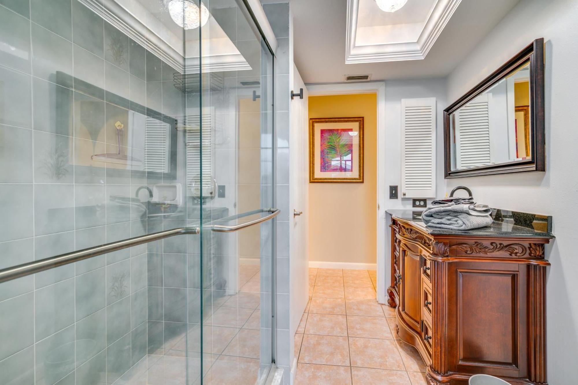 Canal-front With Dock And Lanai In Cape Coral!