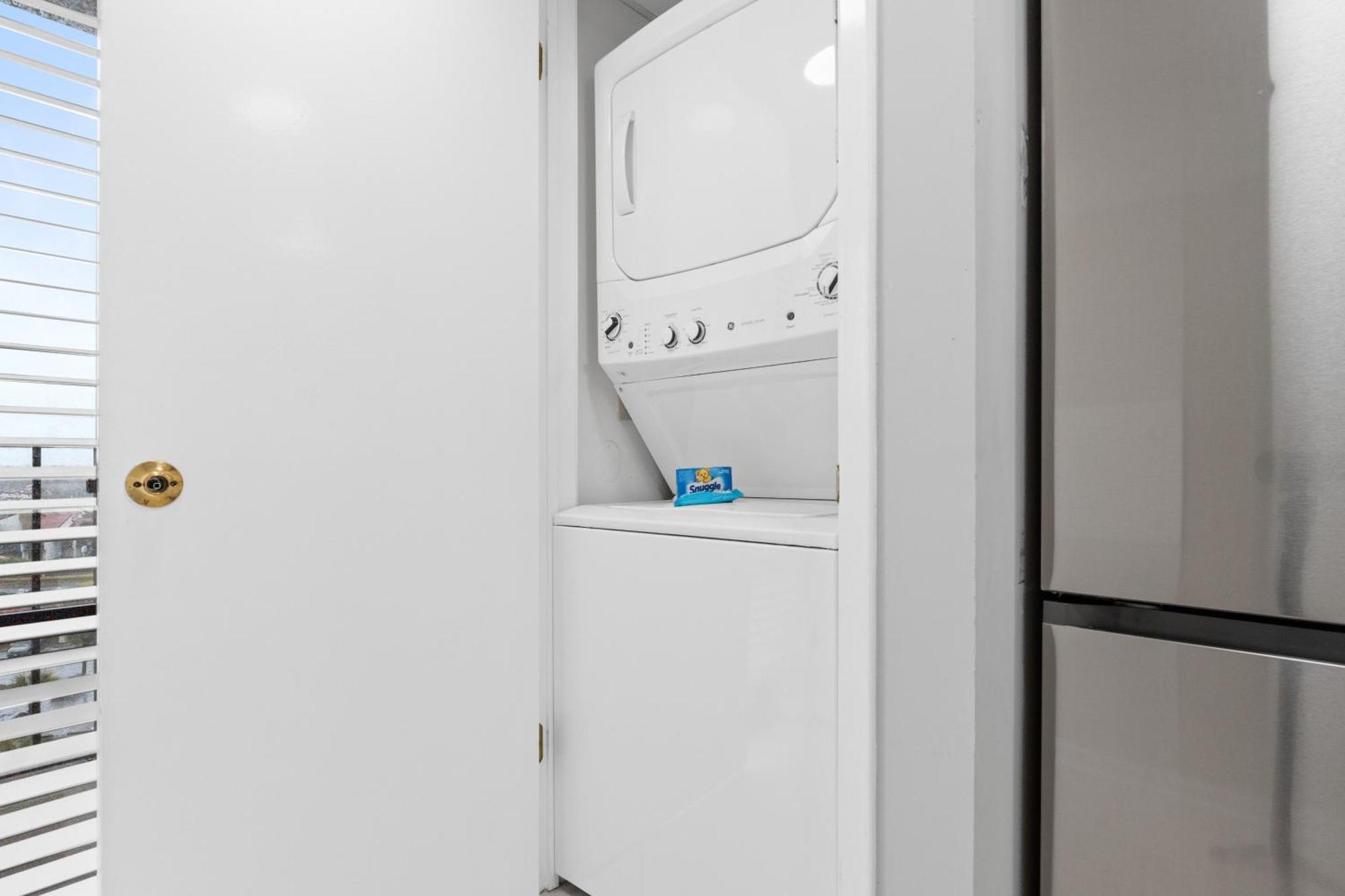 Edgewater #811 Tower 3 By Book That Holiday home *