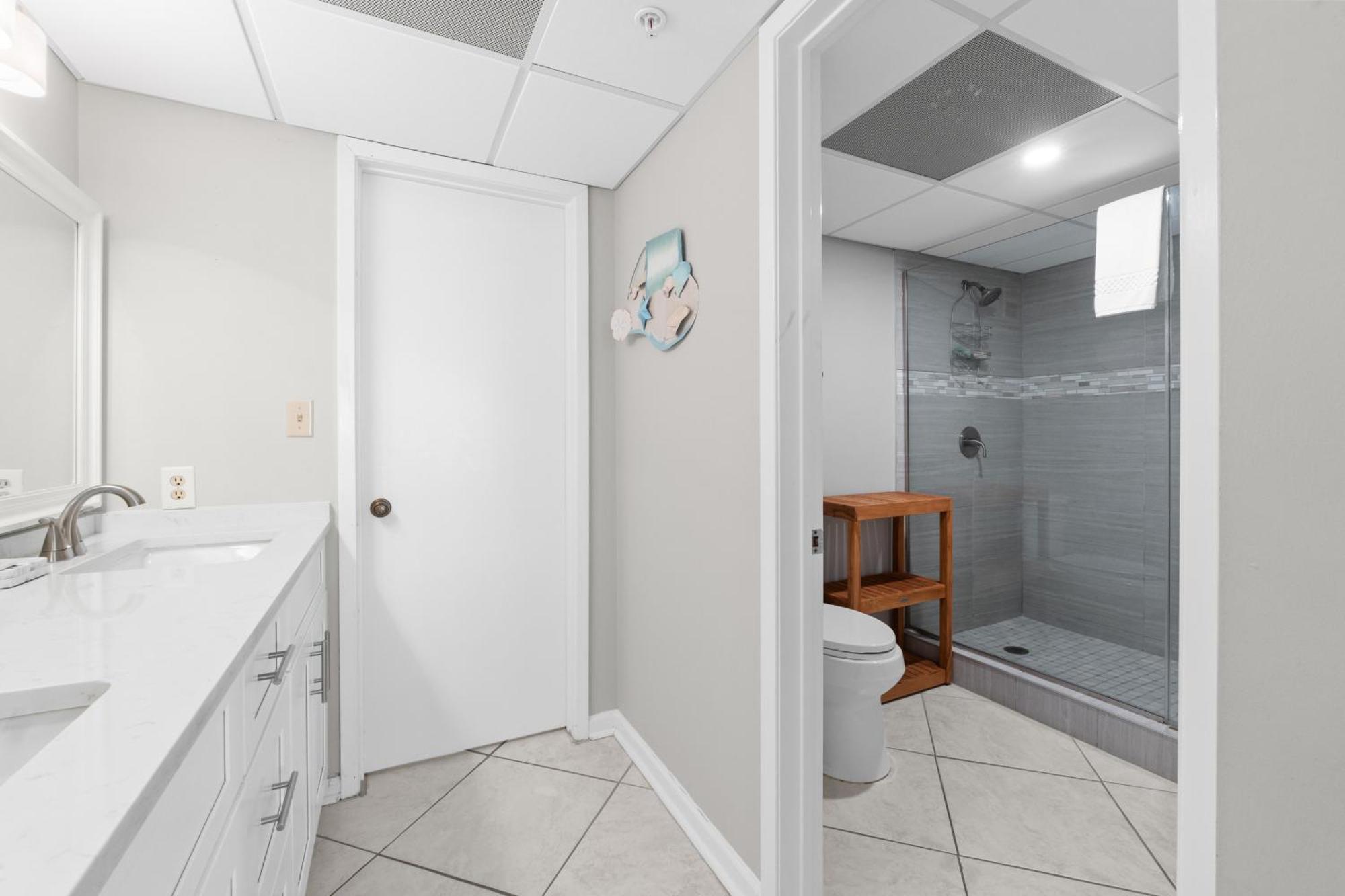 Holiday home Edgewater #811 Tower 3 By Book That