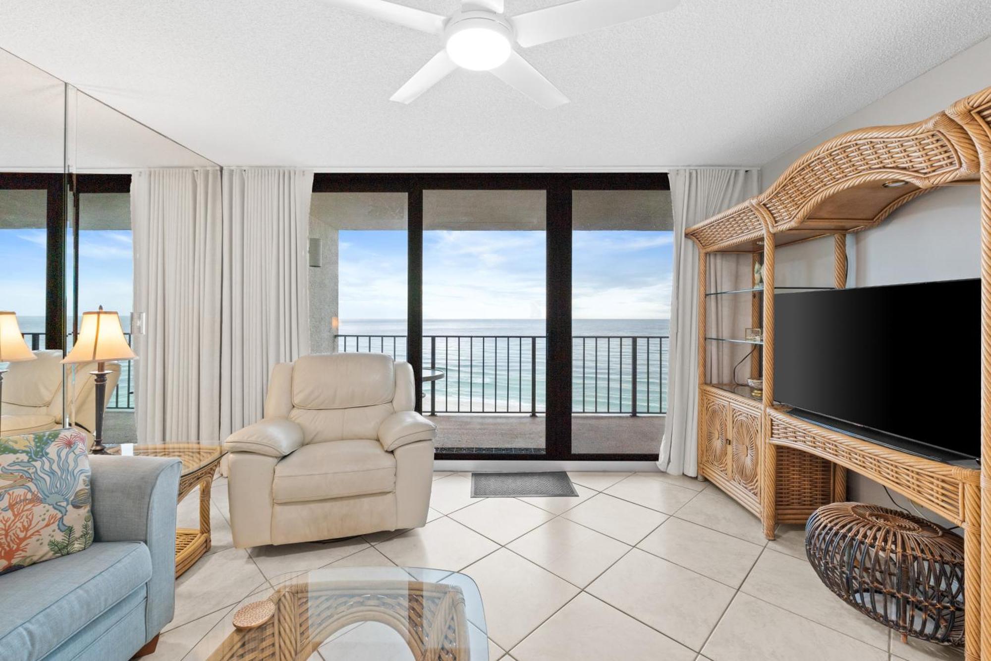 Edgewater #811 Tower 3 By Book That Holiday home *