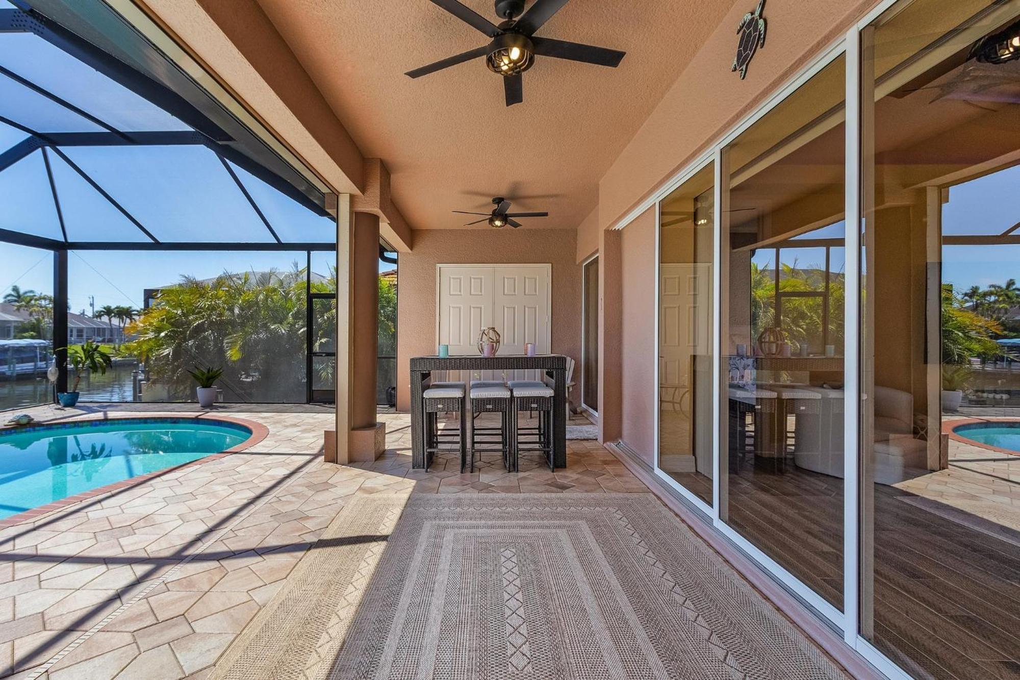 Heated Saltwater Pool, Dock, Gulf Access - Infinity Coral - Roelens * Cape Coral