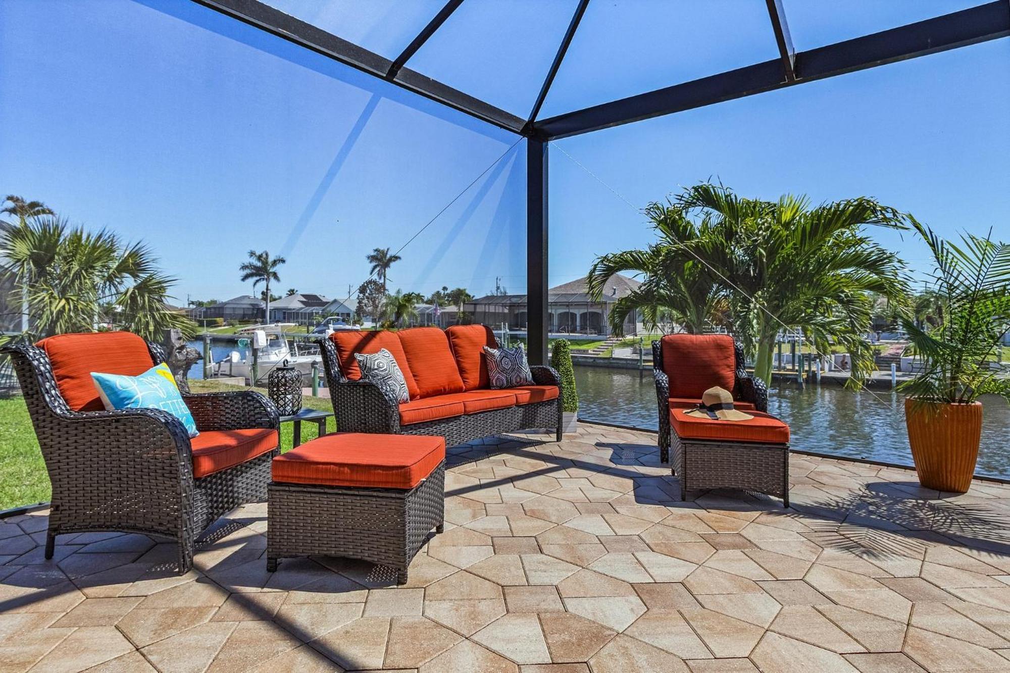 Holiday home Heated Saltwater Pool, Dock, Gulf Access - Infinity Coral - Roelens *