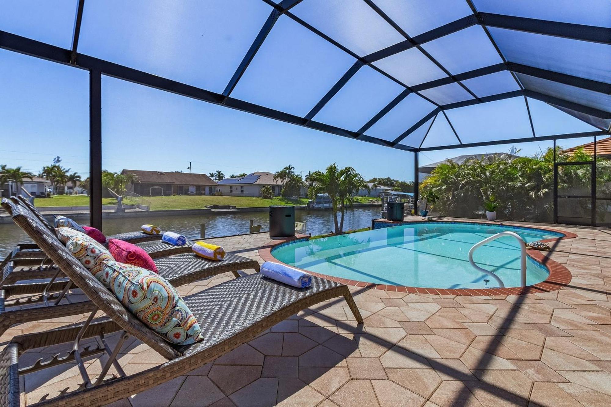 Heated Saltwater Pool, Dock, Gulf Access - Infinity Coral - Roelens Holiday home *