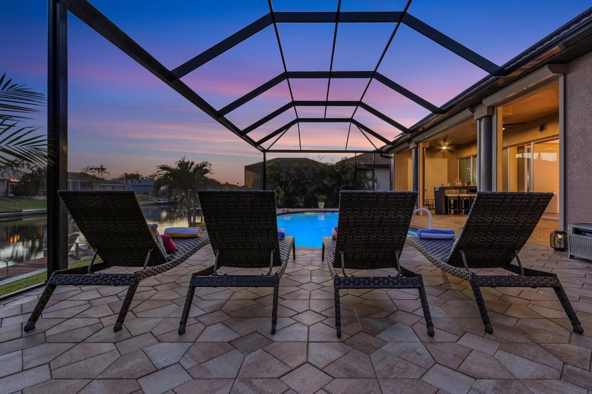 Holiday home Heated Saltwater Pool, Dock, Gulf Access - Infinity Coral - Roelens *