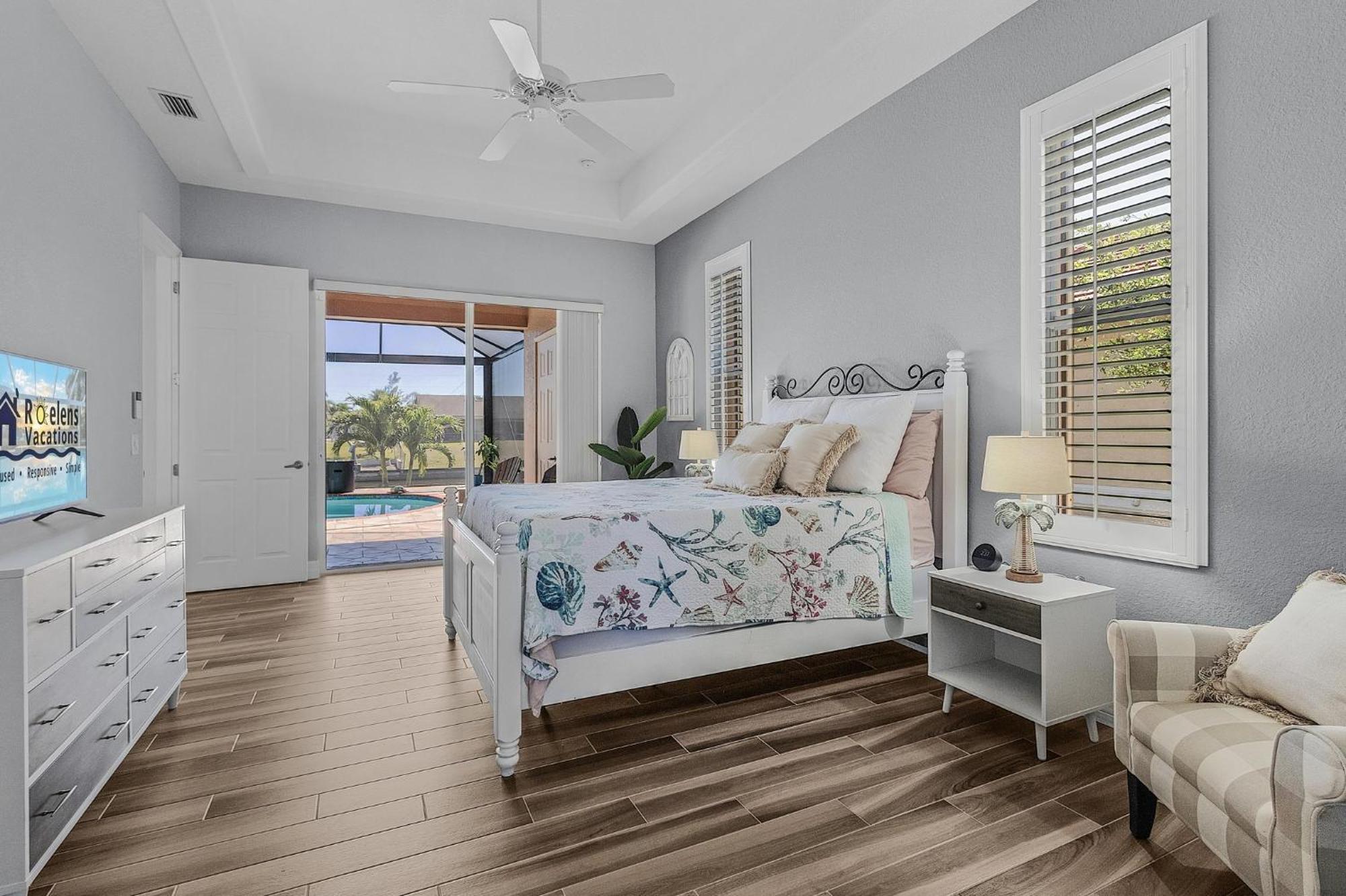 Heated Saltwater Pool, Dock, Gulf Access - Infinity Coral - Roelens * Cape Coral