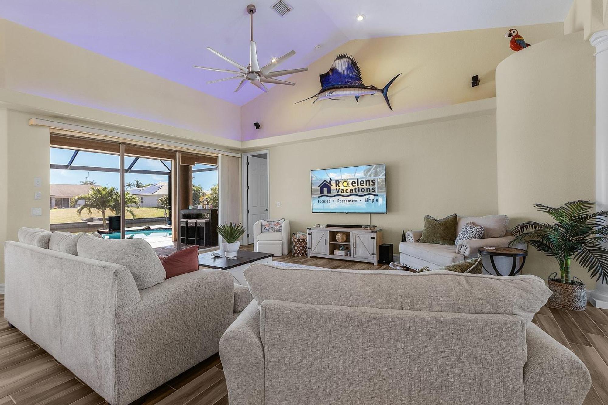 Heated Saltwater Pool, Dock, Gulf Access - Infinity Coral - Roelens *