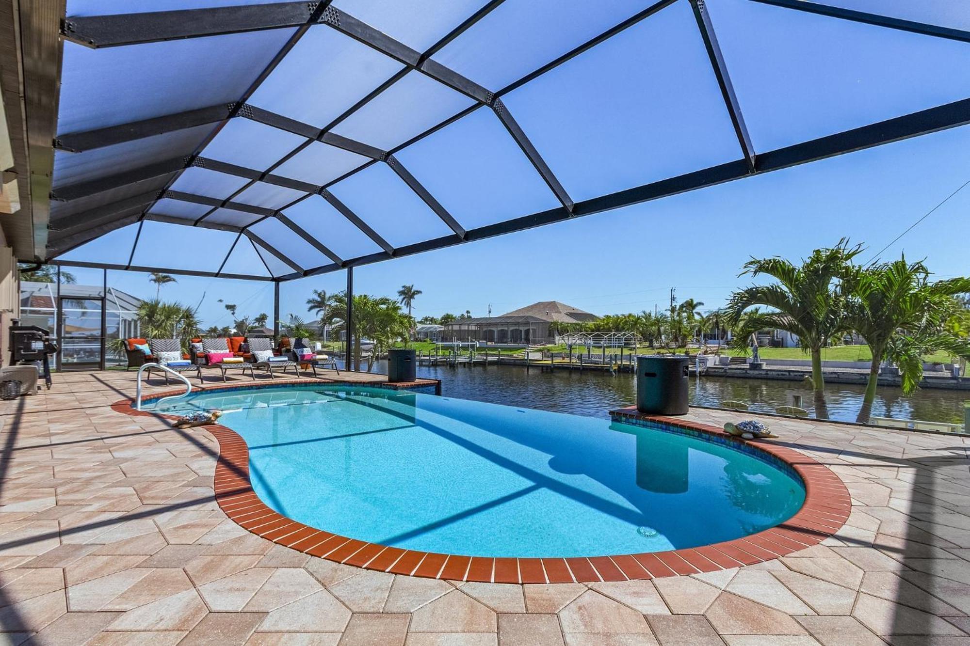 Heated Saltwater Pool, Dock, Gulf Access - Infinity Coral - Roelens * Cape Coral