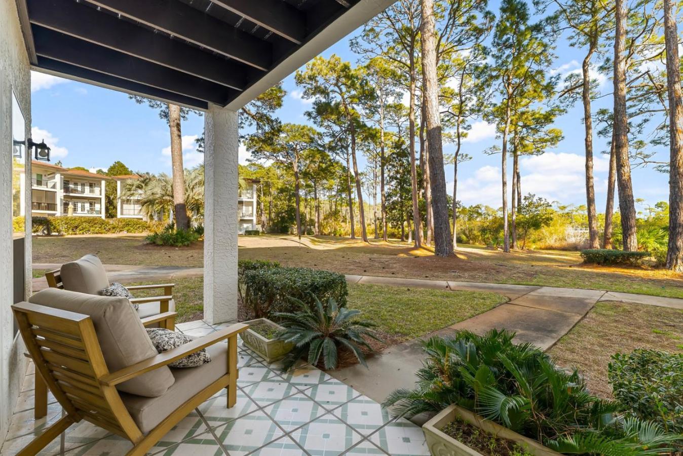 Holiday home New Lily Pad Bike Community Pool