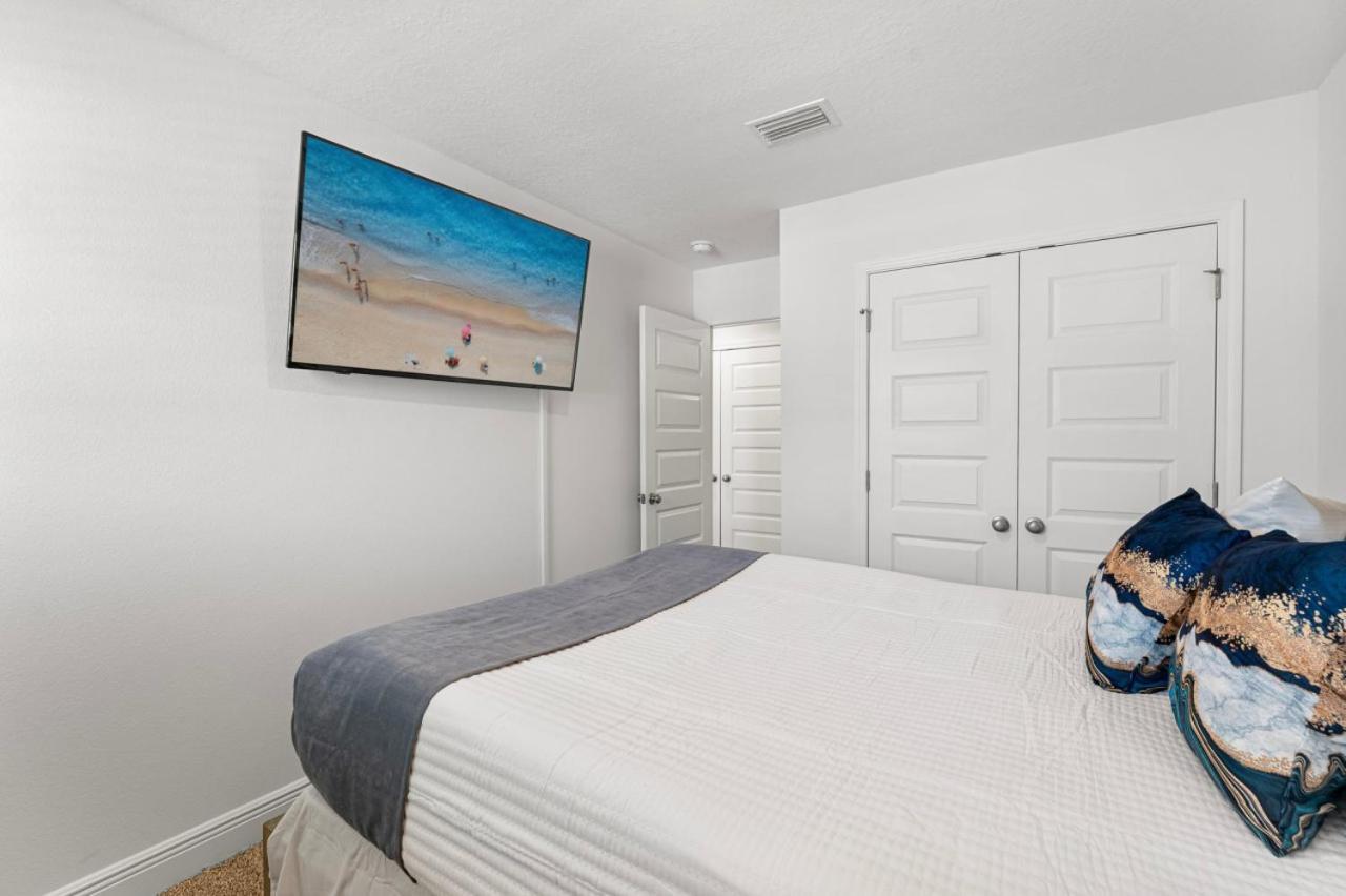 New Nest At Sparrow In Beautiful Santa Rosa