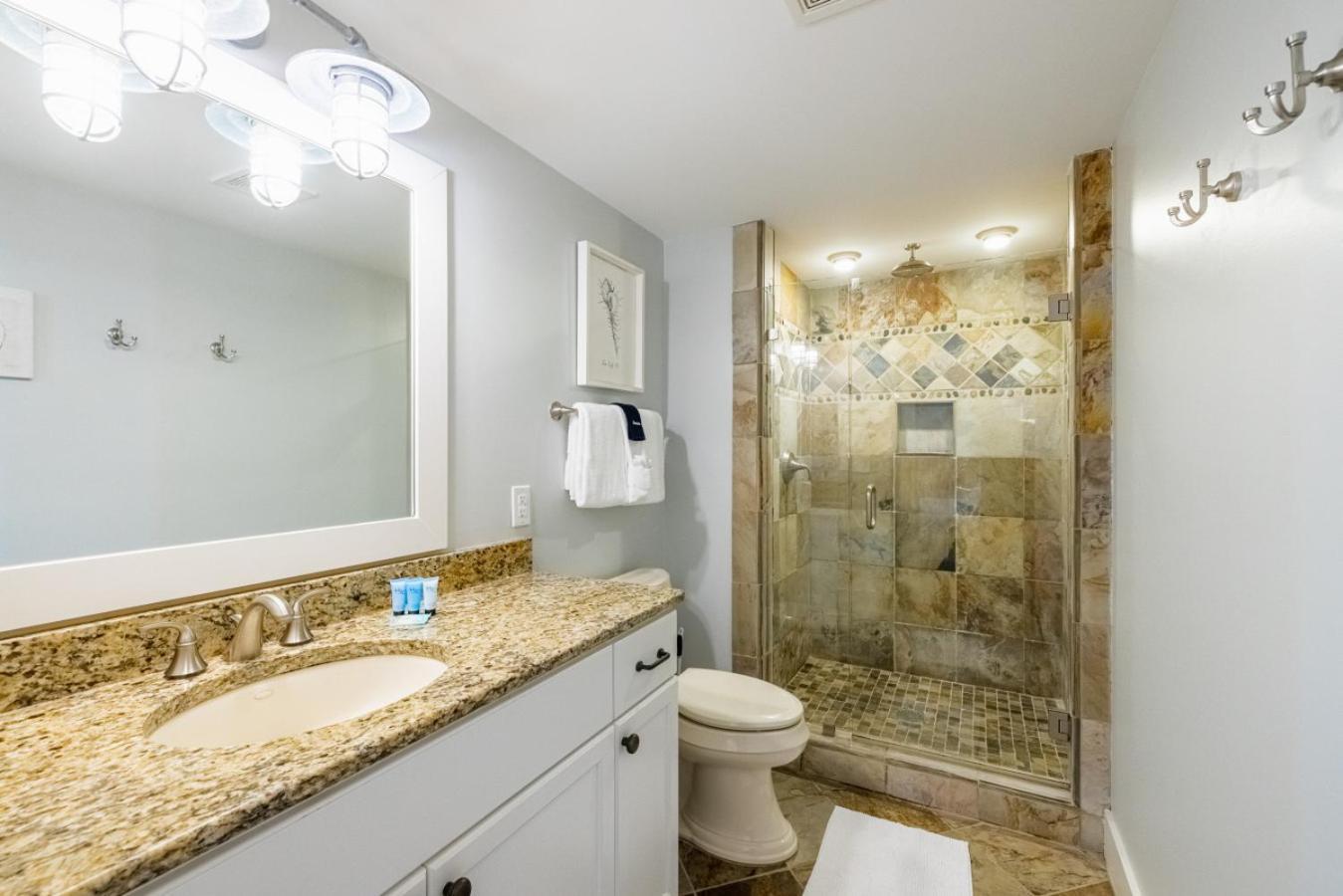 30a Latitude Beautiful Just Steps To The Santa Rosa Beach
