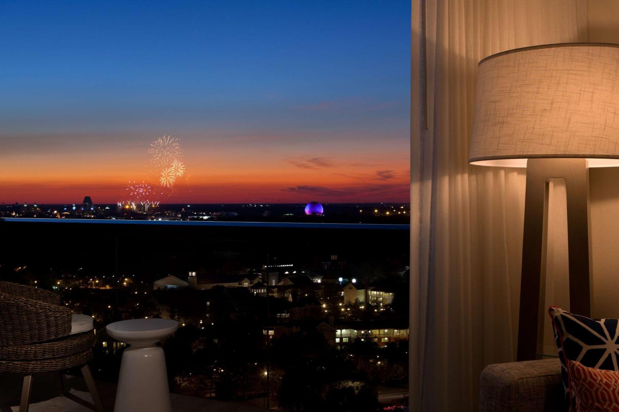 Hilton Orlando Buena Vista Palace - Springs Area Resort