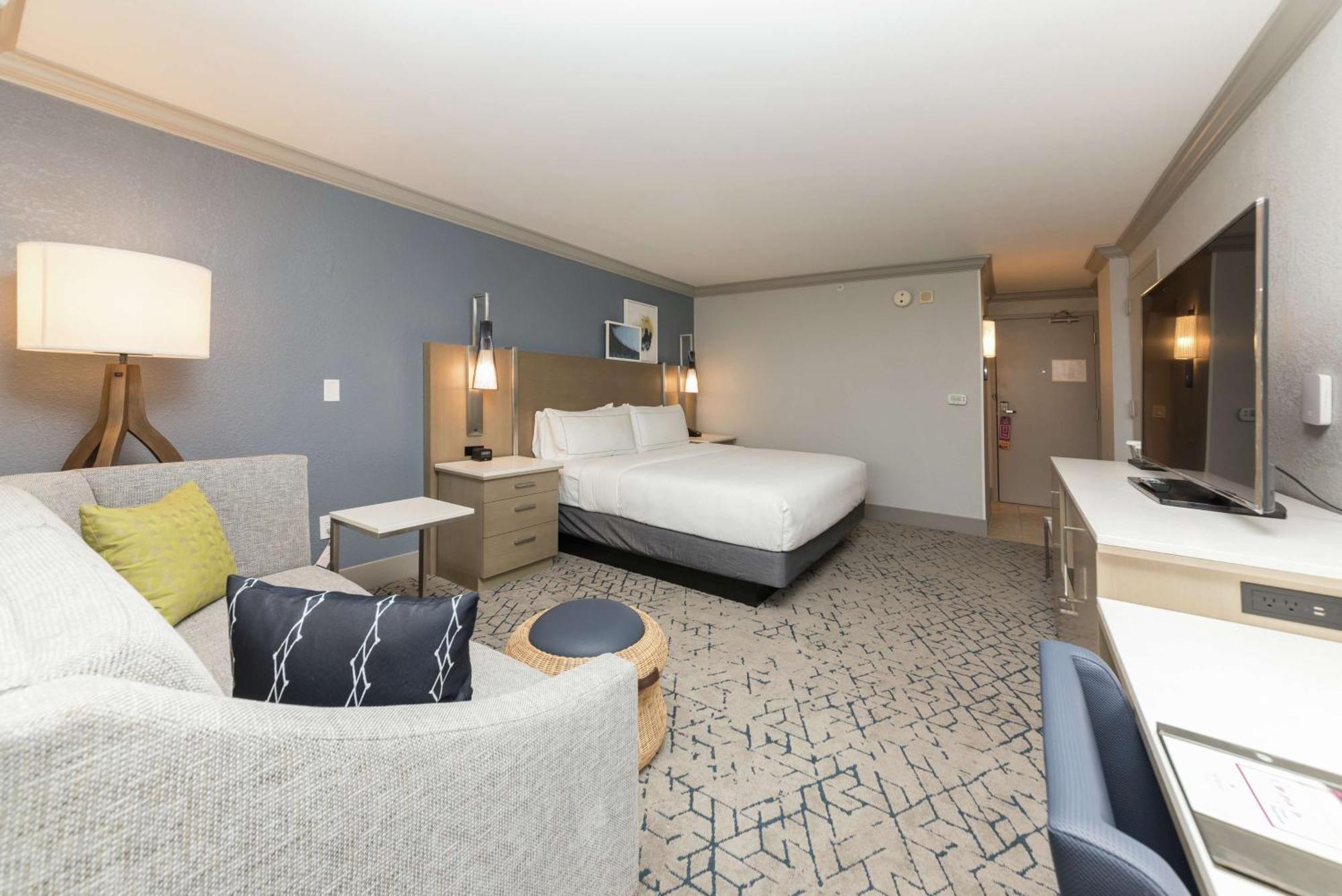 Hilton Oceanfront