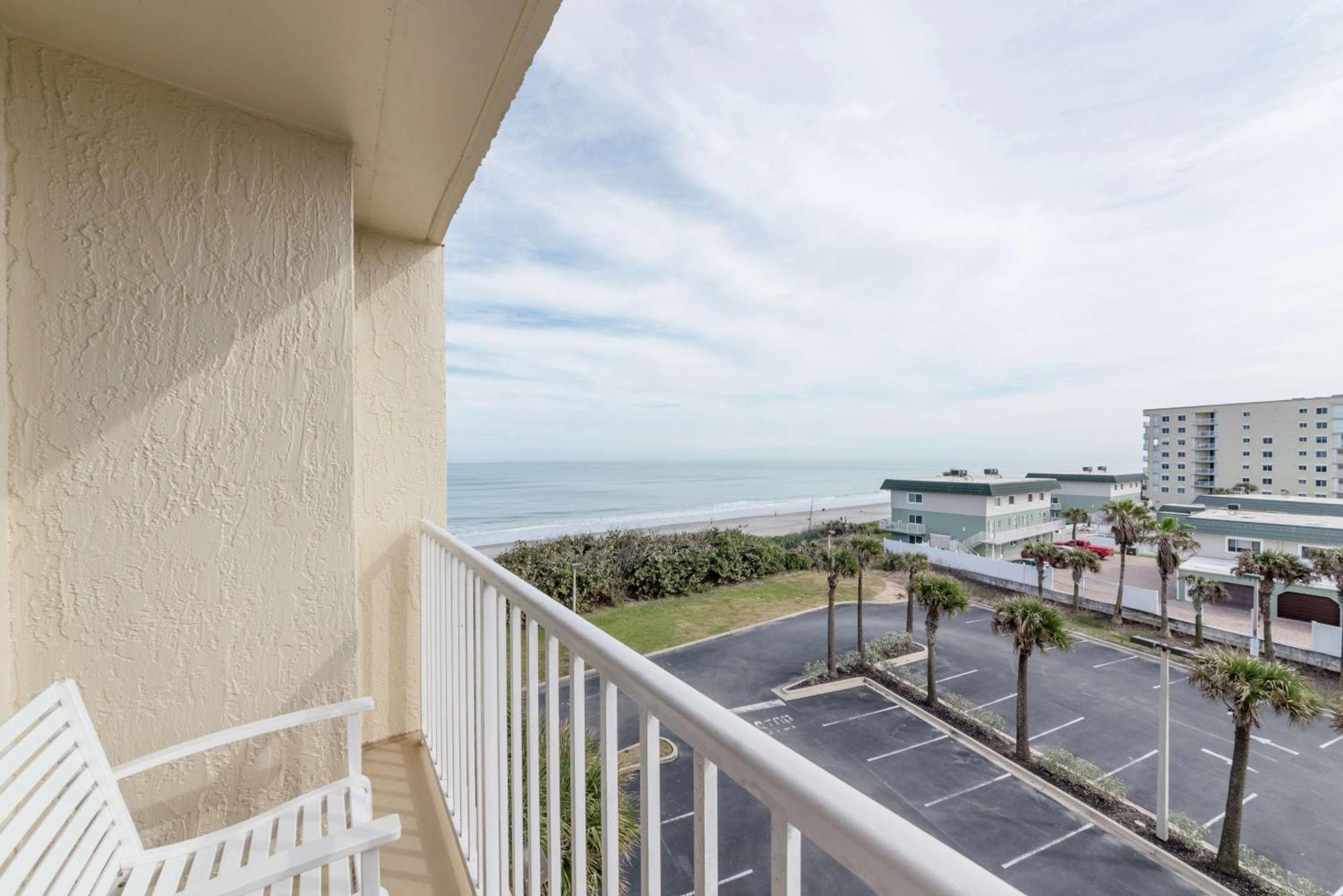 Hotel Hilton Oceanfront 3*