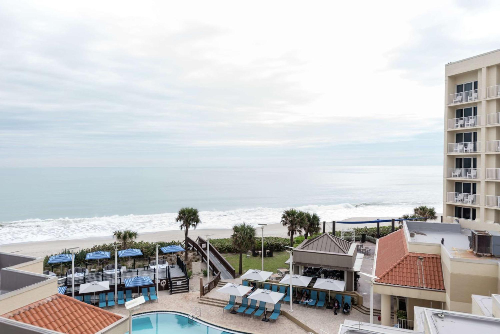 Hotel Hilton Oceanfront 3*