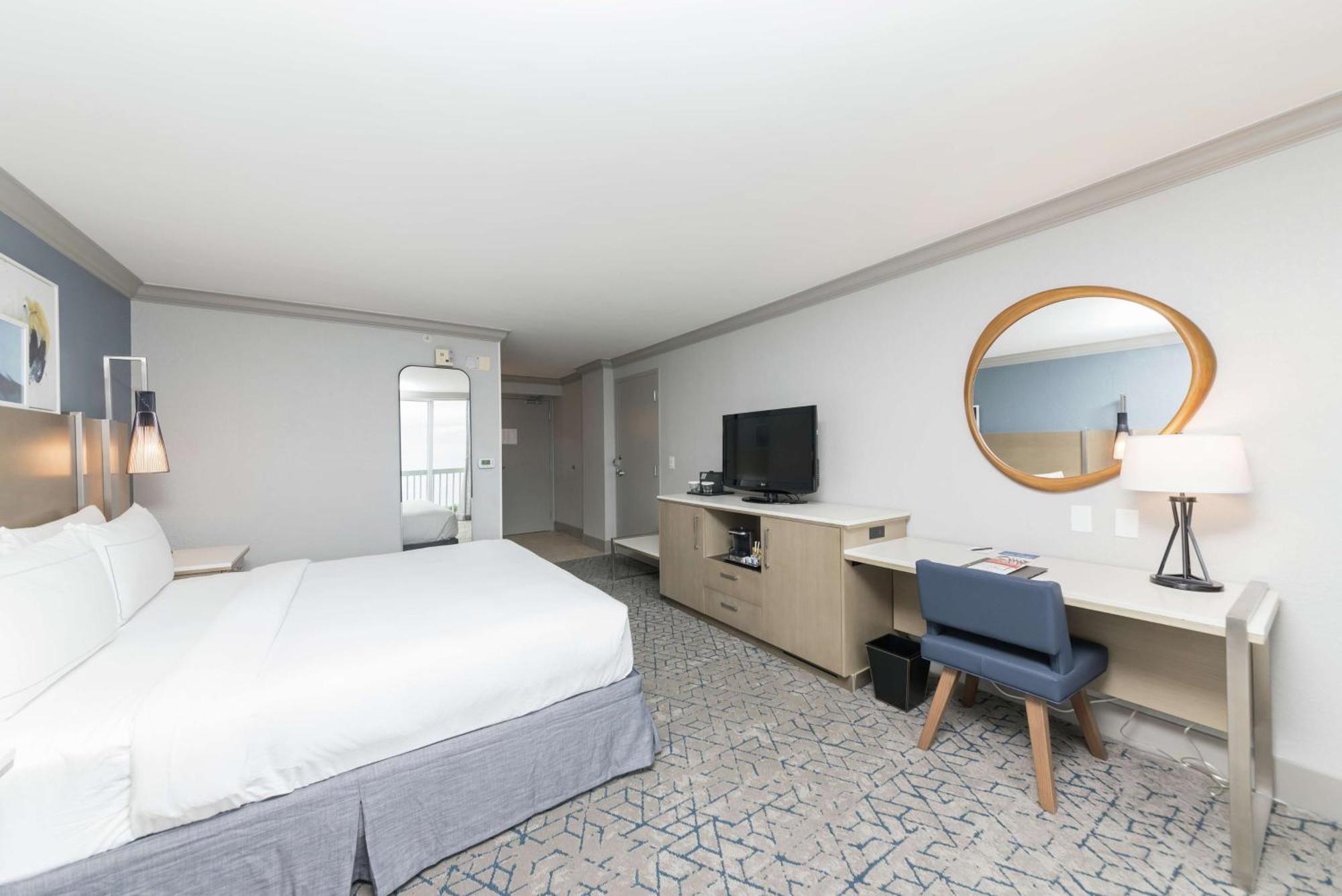 Hilton Oceanfront Hotel