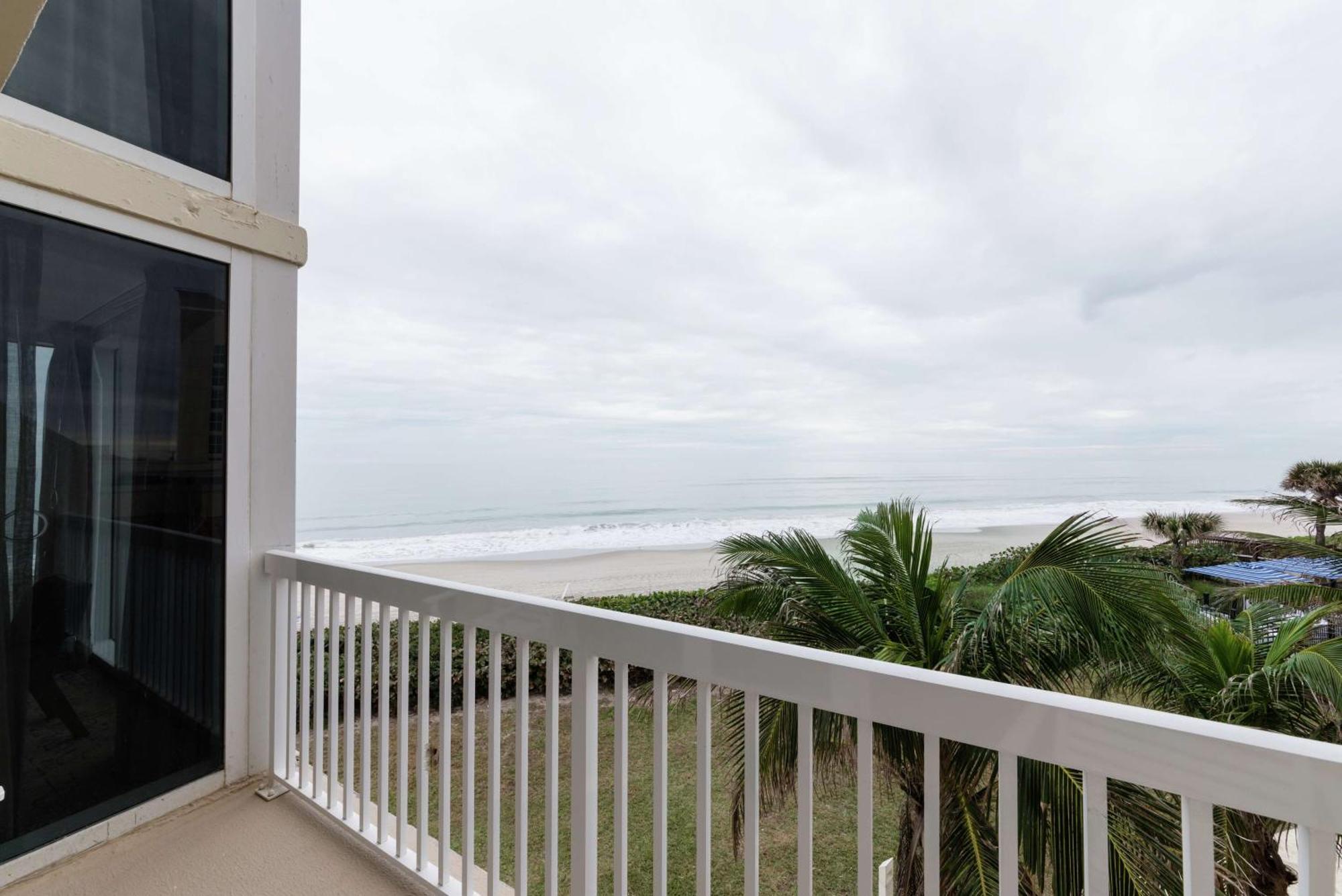 Hilton Oceanfront Hotel