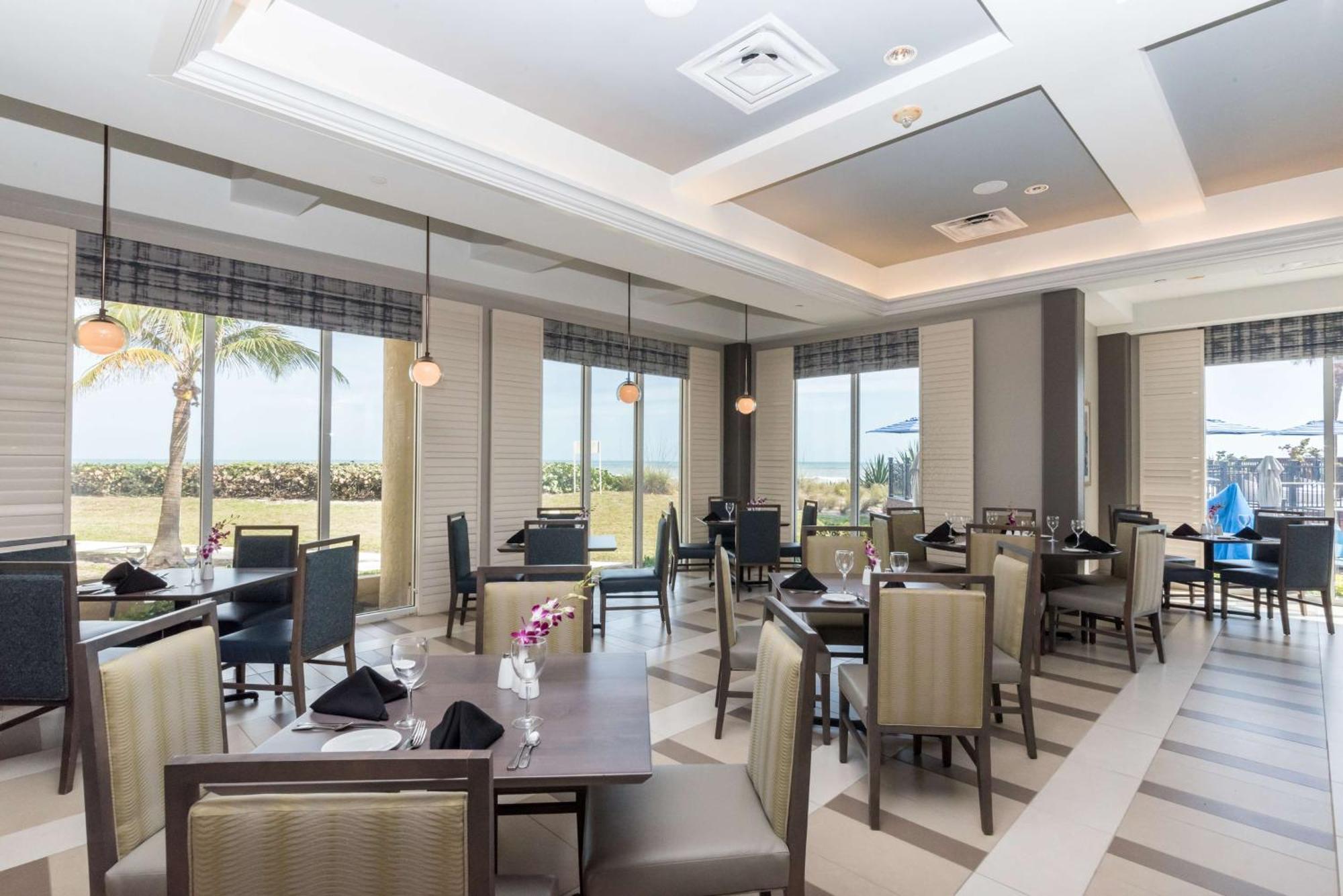 Hilton Oceanfront Hotel Melbourne
