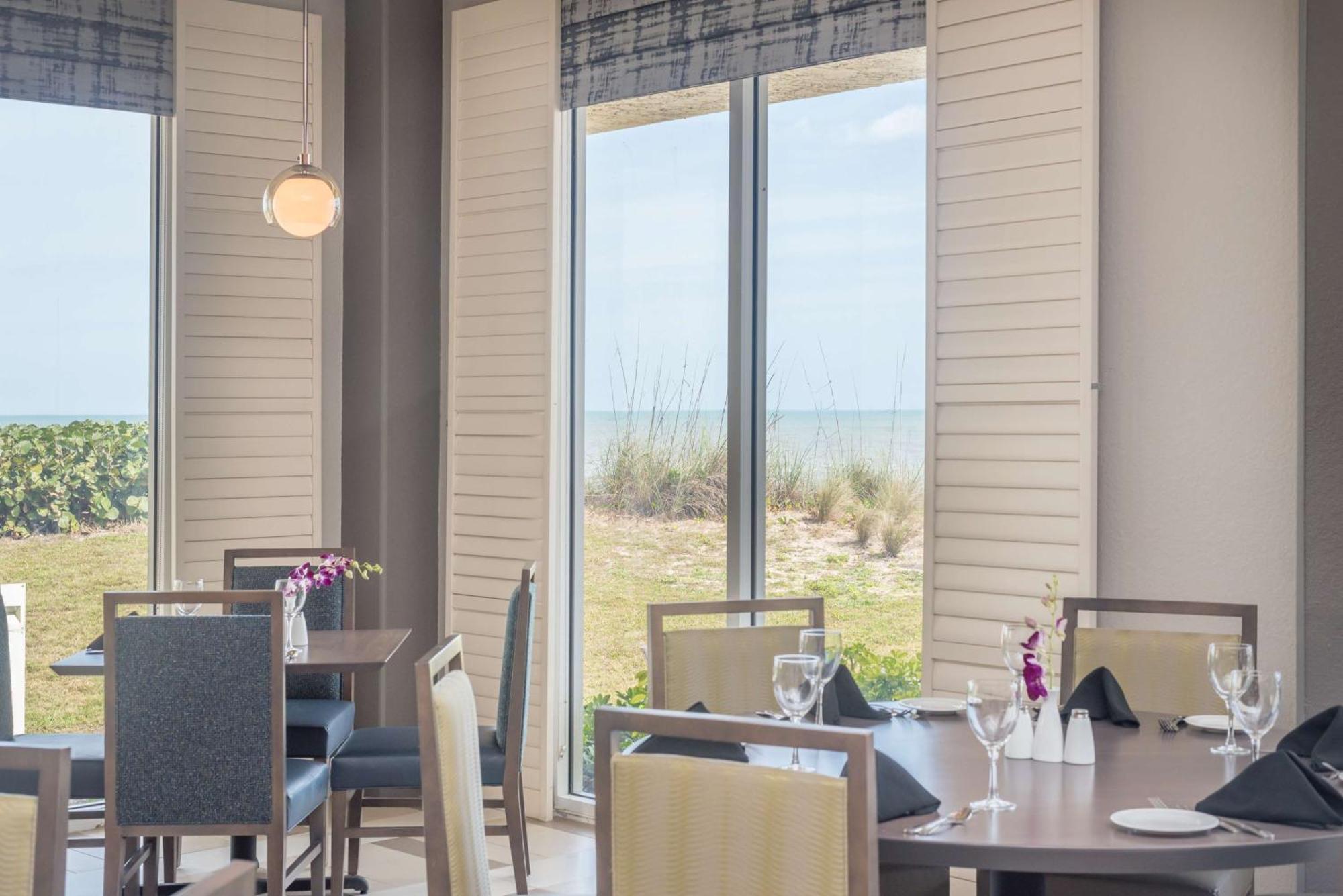 Hilton Oceanfront 3*