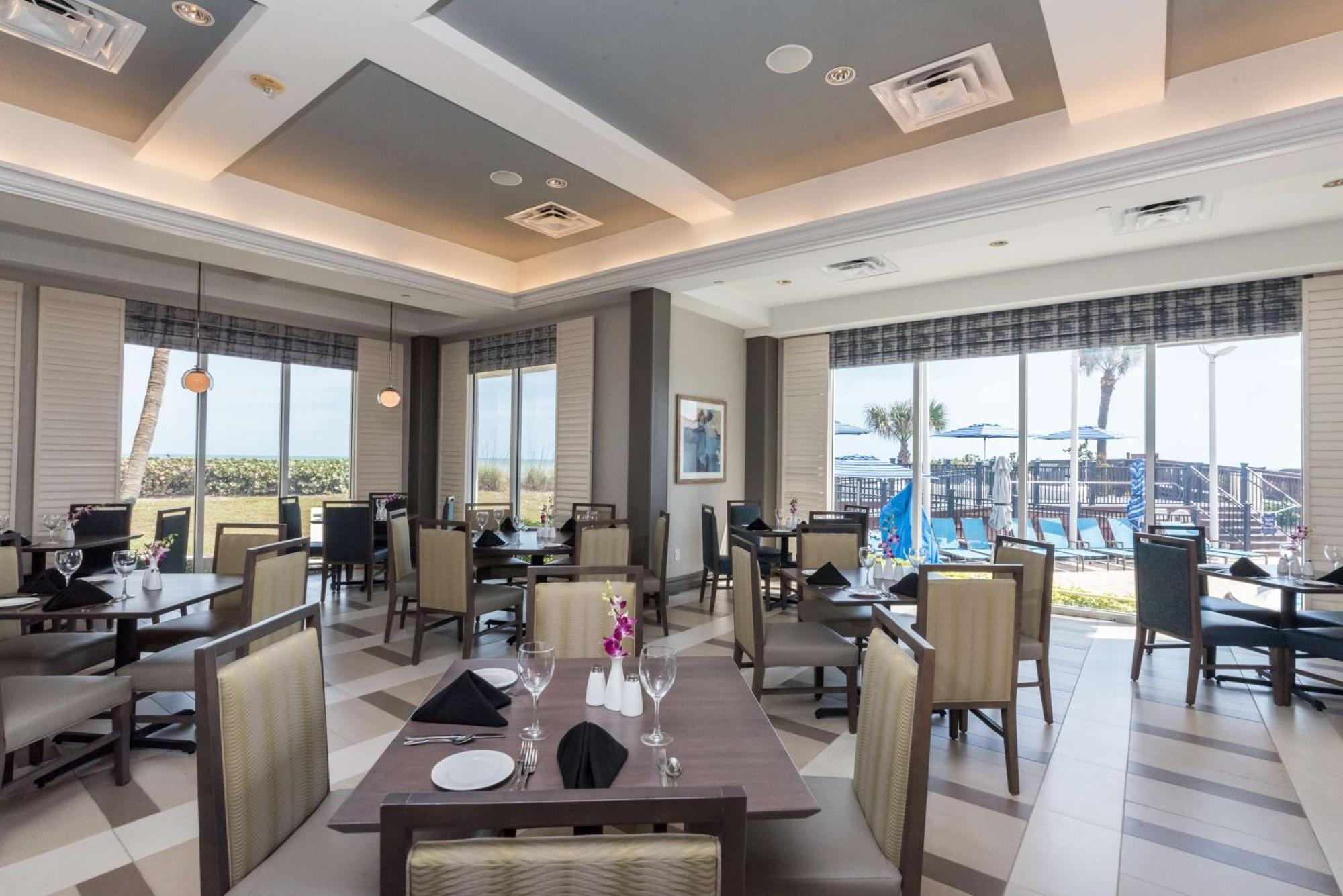 Hotel Hilton Oceanfront 3*