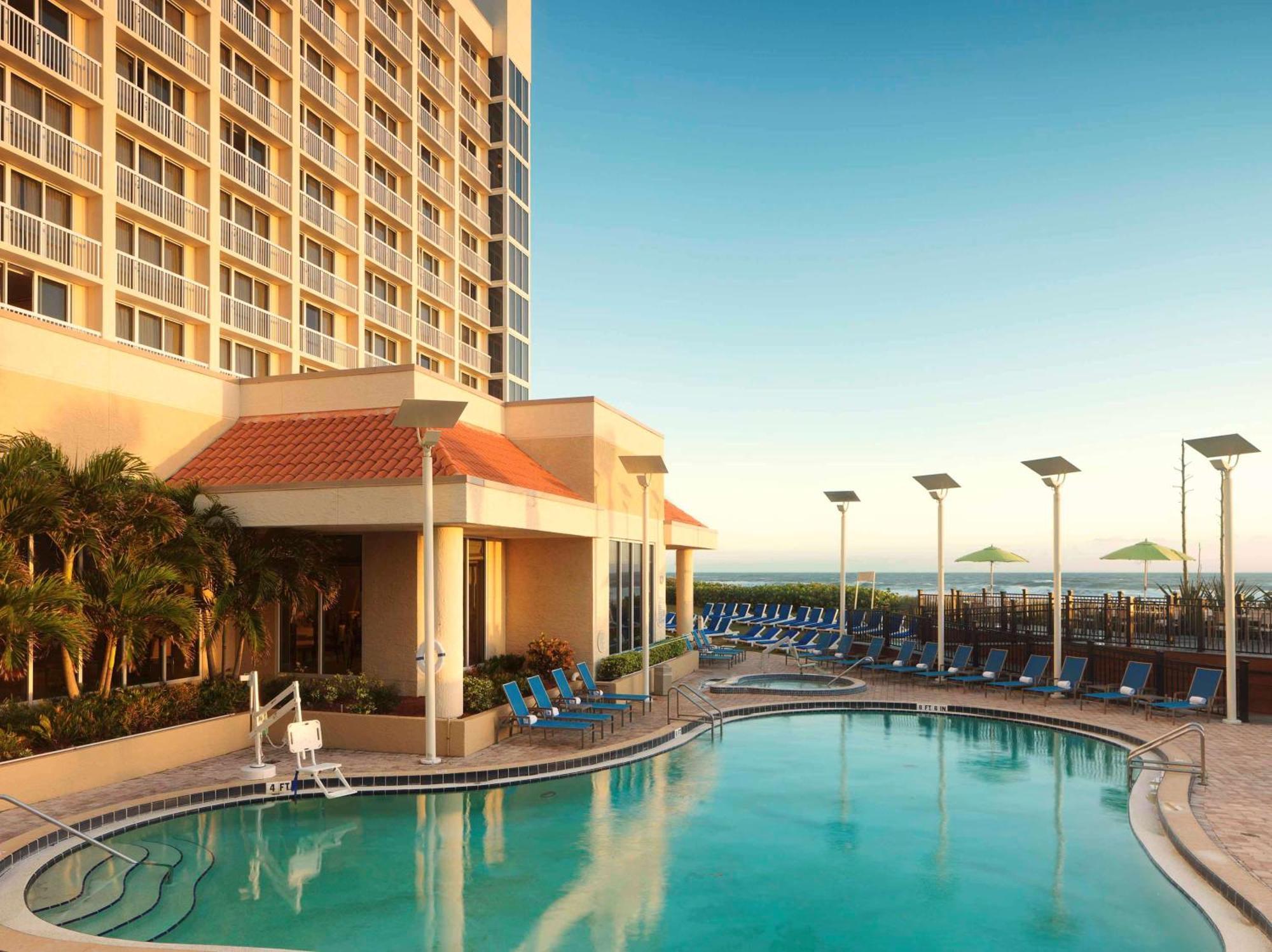 Hilton Oceanfront Hotel Melbourne