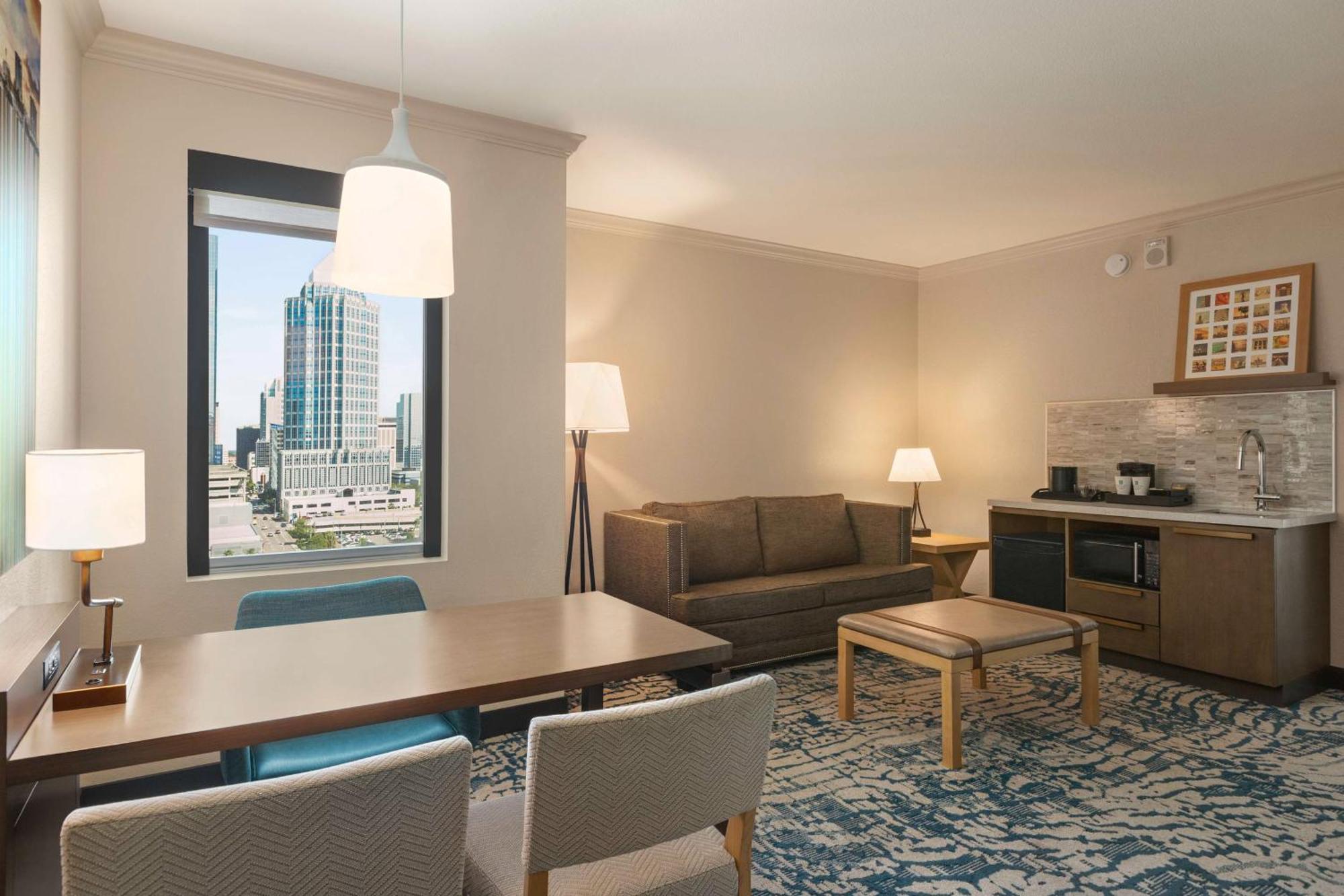 Embassy By Hilton Downtown Convention Center 4* Tampa